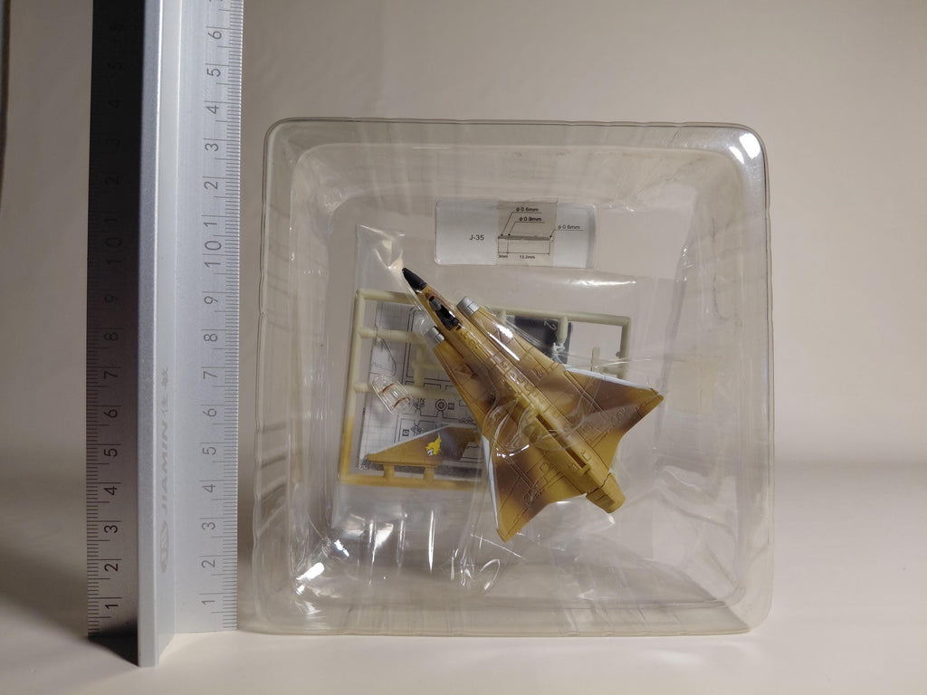 Area 88 J-35 Draken 1/144 by Kazama Shinki  Saab AREA88