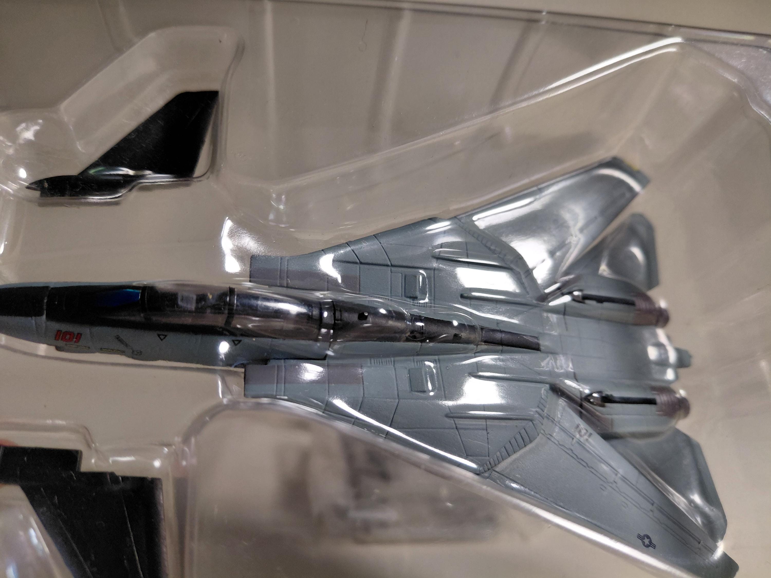 Cafereo 1/144 J Winga #08 F-14A Tomcat VF-154 Black Knights U.S.S. Kitty Hawk 2003