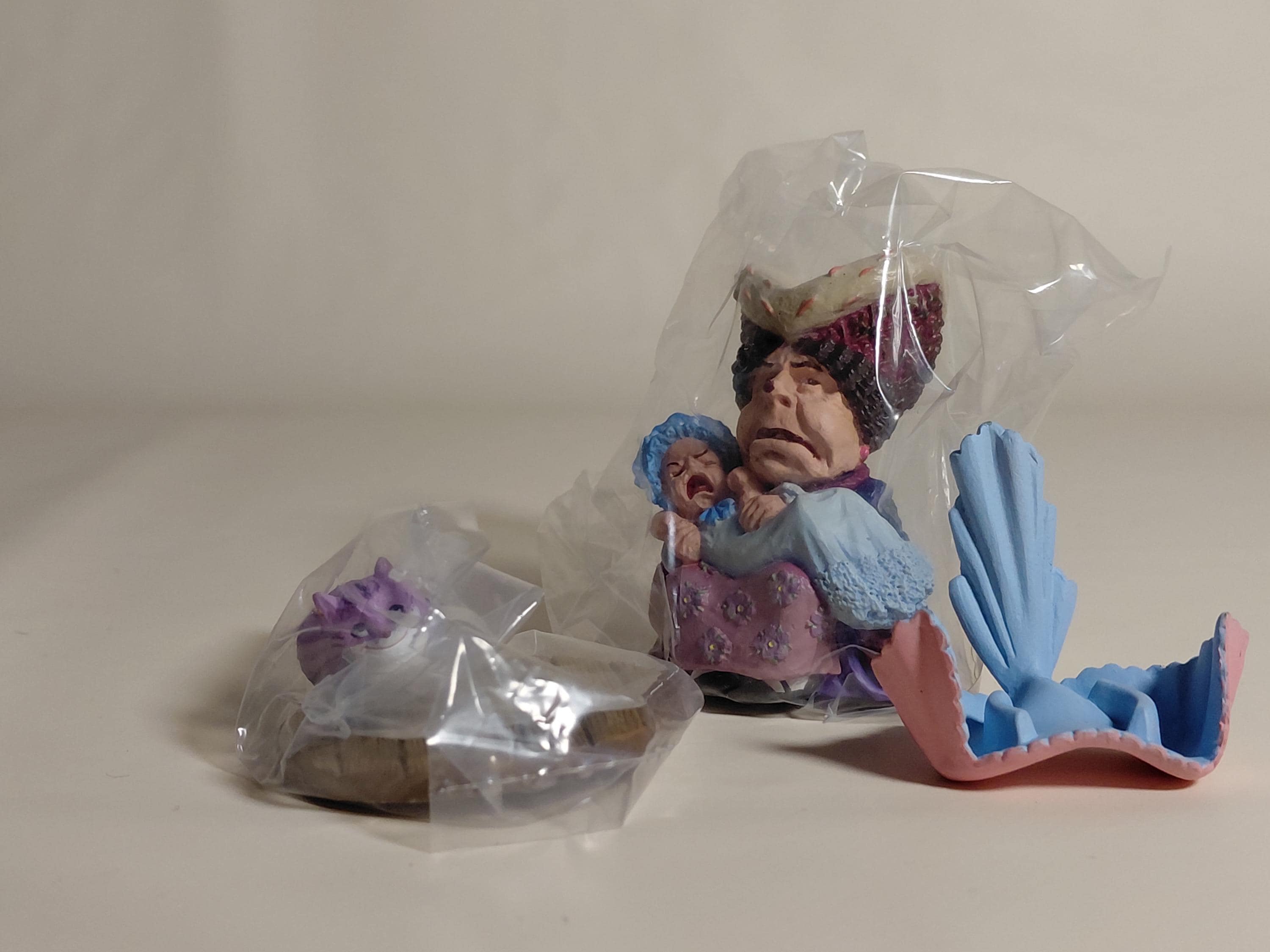 Kaiyodo Alice's Tea Party EX Figure Duchess (B)