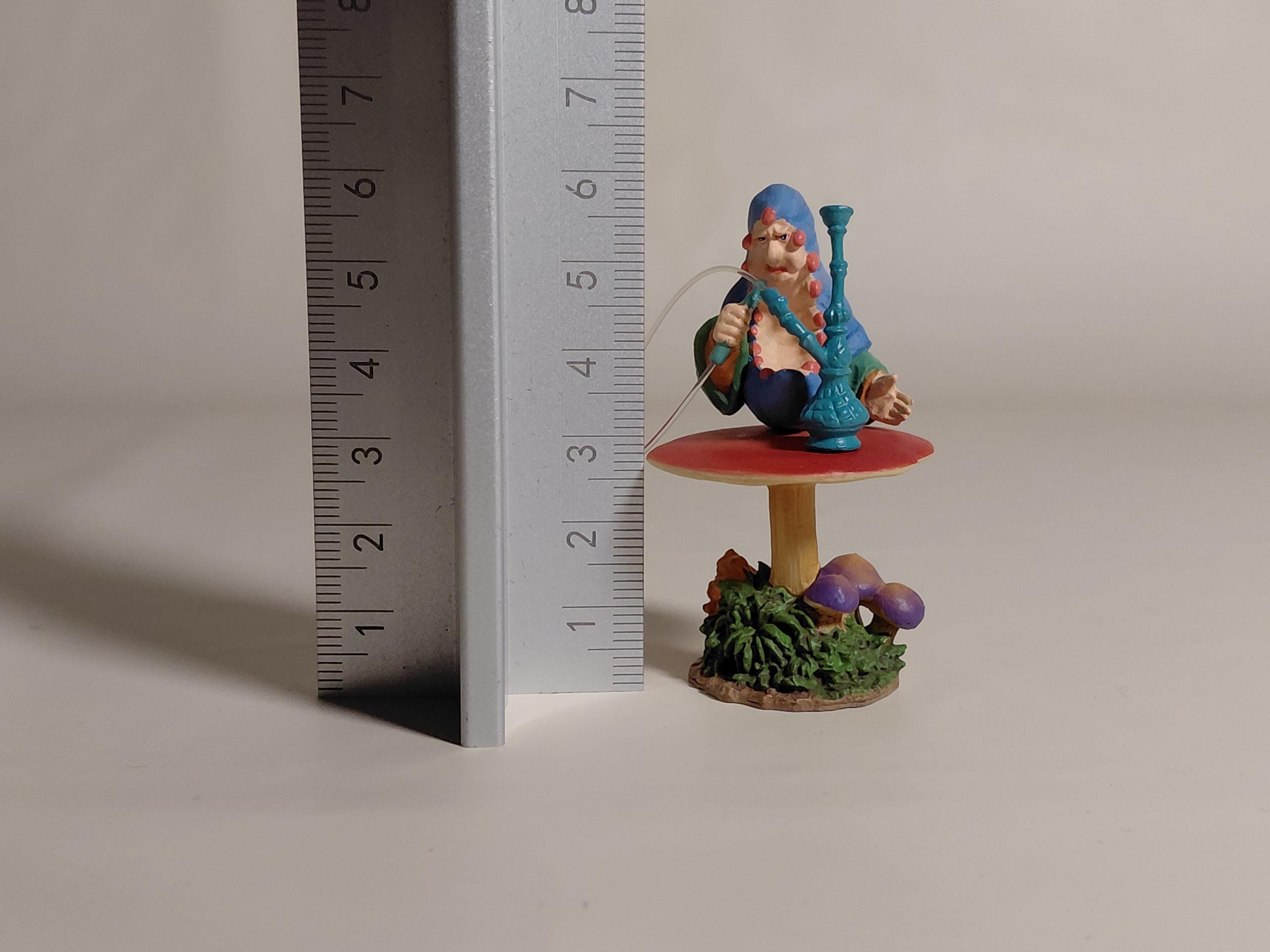 Kaiyodo Alice's Tea Party EX Figure Blue Caterpillar (B)