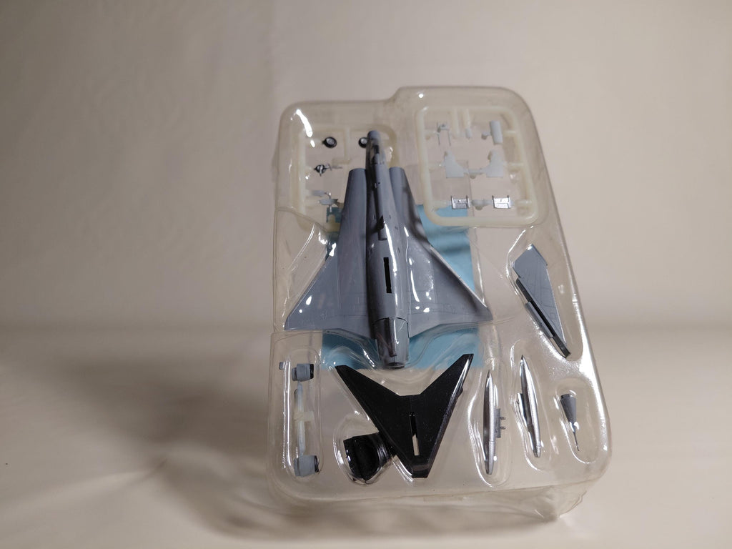 F-toys 1/144 70's Jet Swedish Air Force SAAB J35F Draken 10th FG model kit #3B