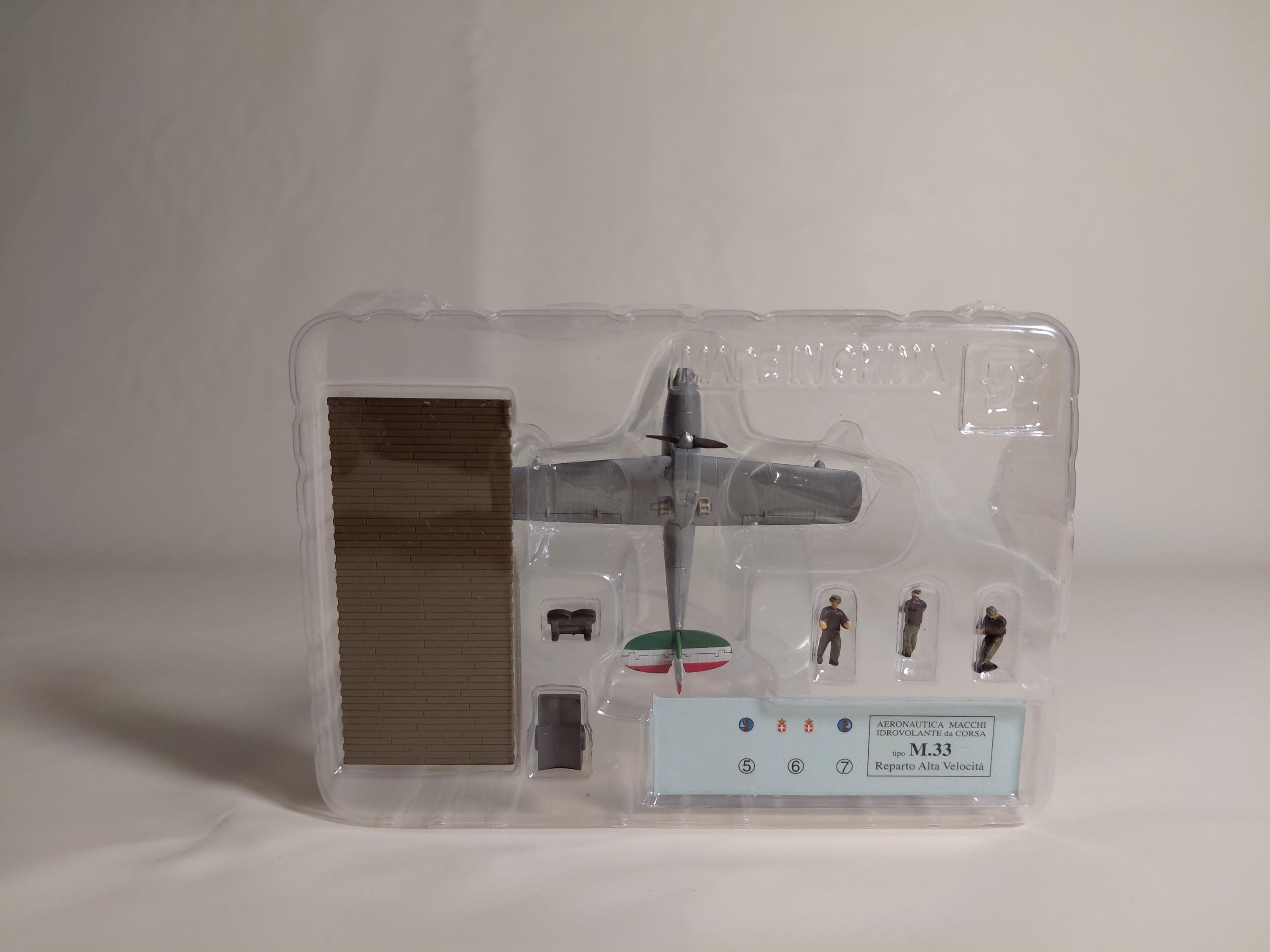F-toys 1/144 Macchi M.33 Italian Air Force High Speed Flying School #3b