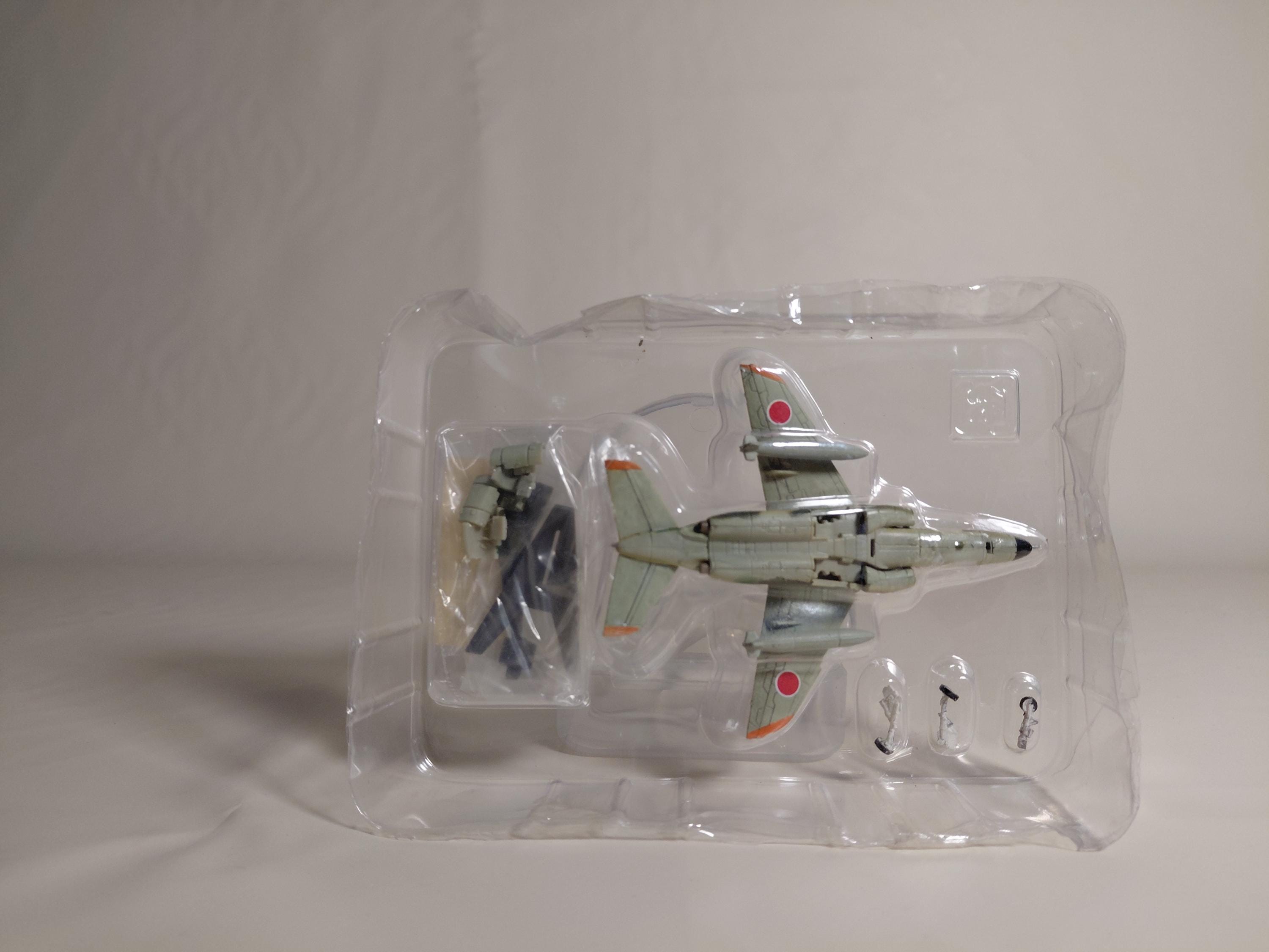 F-Toys 1/144 Acro Team Collection Vol.1 Secret T-4 6th Wing 306th Squadron (1992 Air Combat Competition) Fighter Miniature #1S secret item