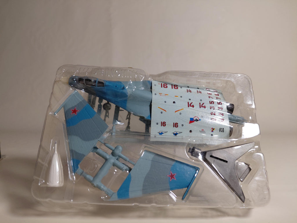 1/144 F-toys Flanker Su-27 Russian Air Force Acroteam collection 2 #3B