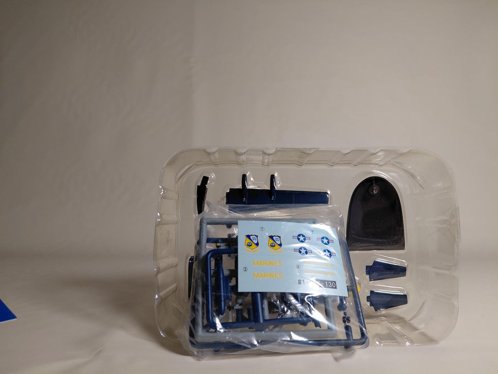 F-toys 1/300 Tactical Transport Aircraft C-130 Us Marine Corps Blue Angel #1C