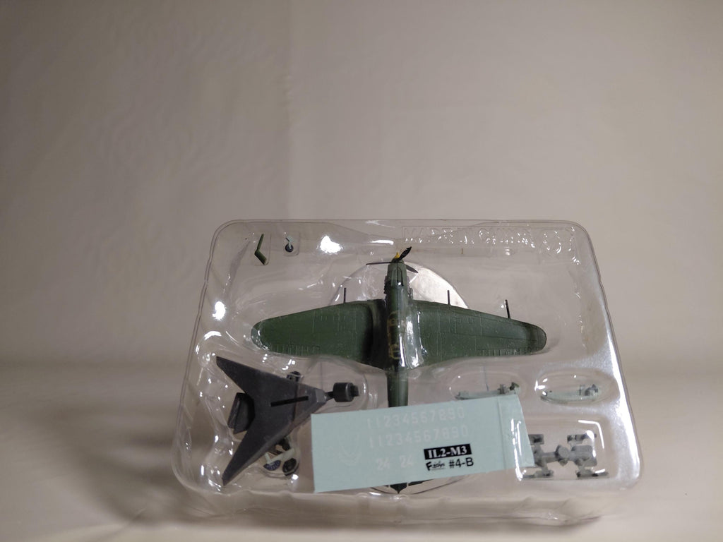 F-toys 1/144 WWII Warbird Collection. Polish IL-2M3 Shturmovik #4B