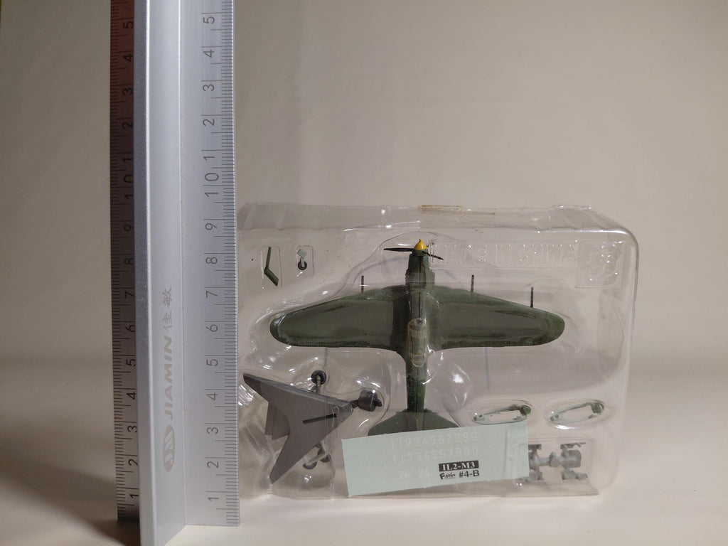 F-toys 1/144 WWII Warbird Collection. Polish IL-2M3 Shturmovik #4B