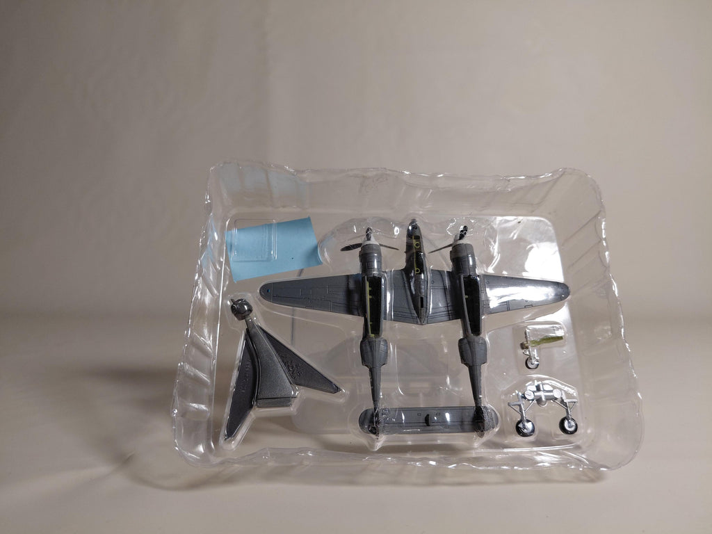1/144 F-Toys Twin Engine Collection vol.1 P-38 b 79th