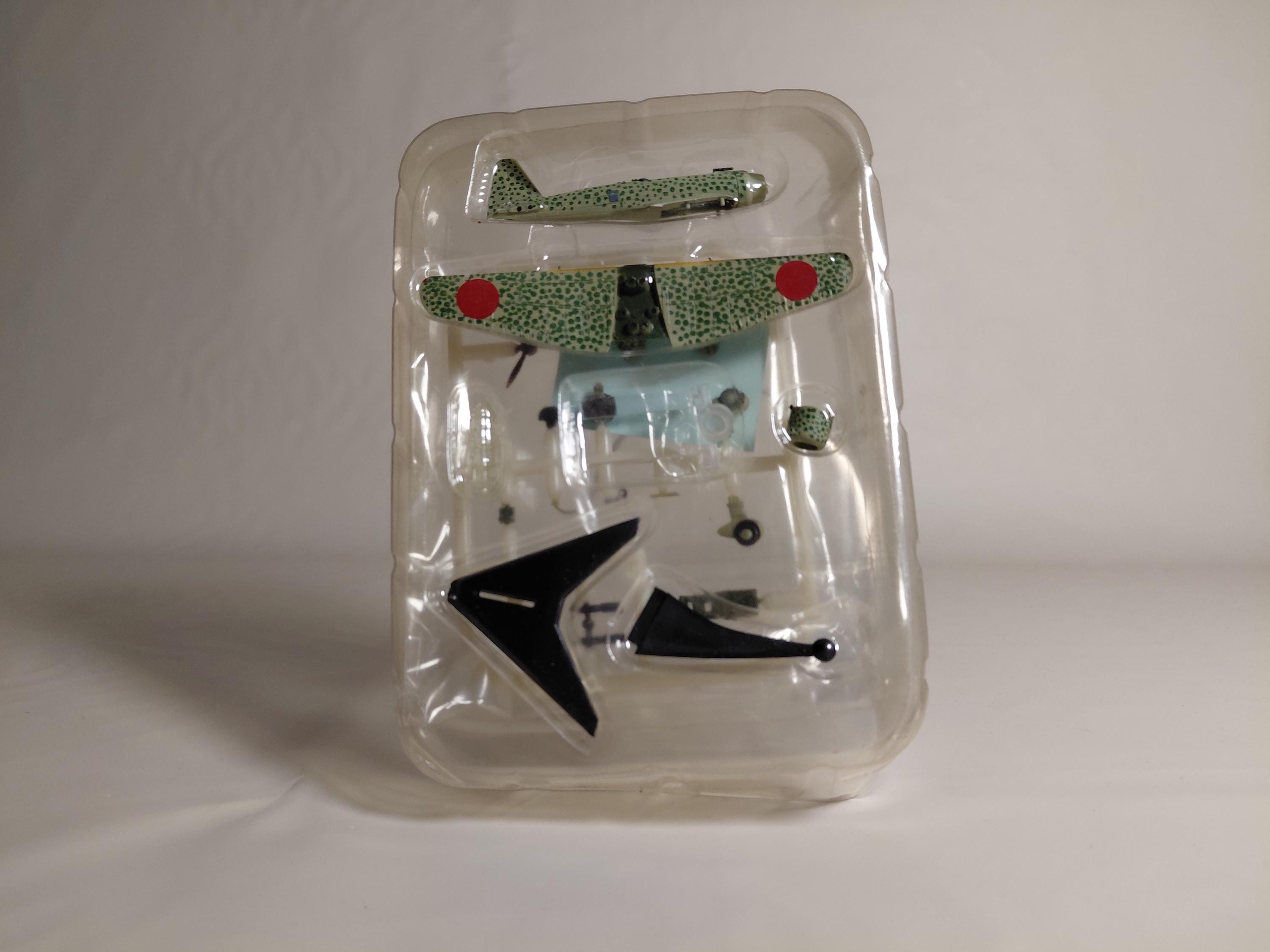 F-toys Wing Kit Collection vol.5 1/144 #2C Type 99 Military Reconnaissance/Attack Aircraft (Ki-51) 44th Squadron