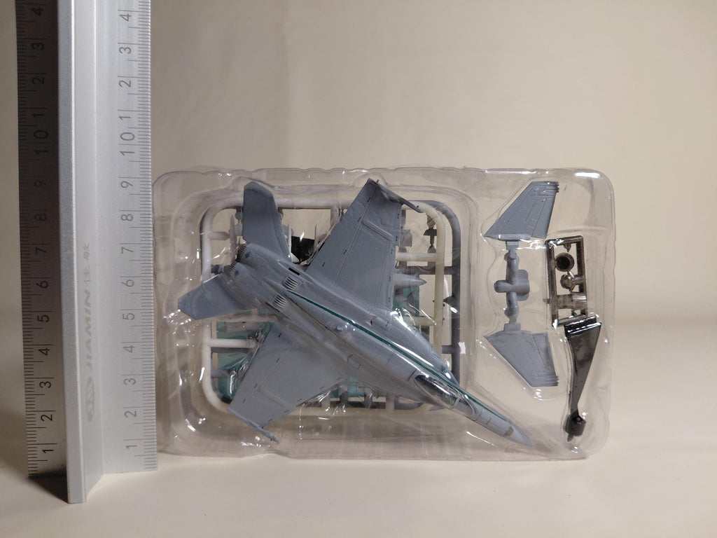 1/144 F-Toys High Spec Series vol.4 F/A-18E VFA-195 Dam Busters CAG Model