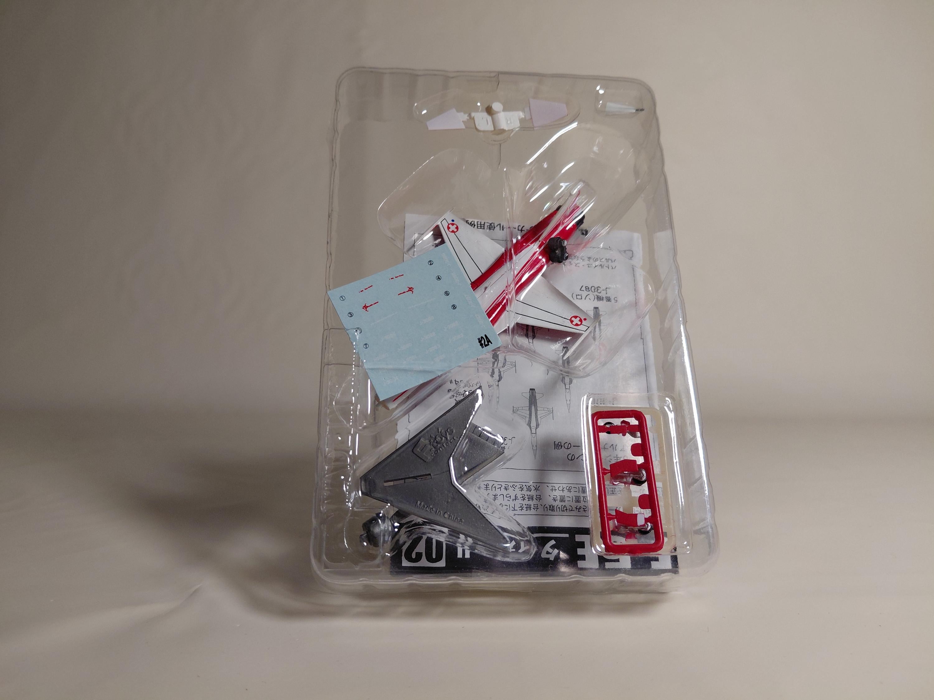 F-Toys 1/144 Acroteam Collection 2. Swiss Air Force F-5E Tiger II #2A