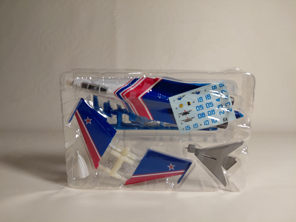 1/144 F-Toys F-Toys 1/144 Acroteam Collection 2. Russian Air Force Su-27 Flanker #3A