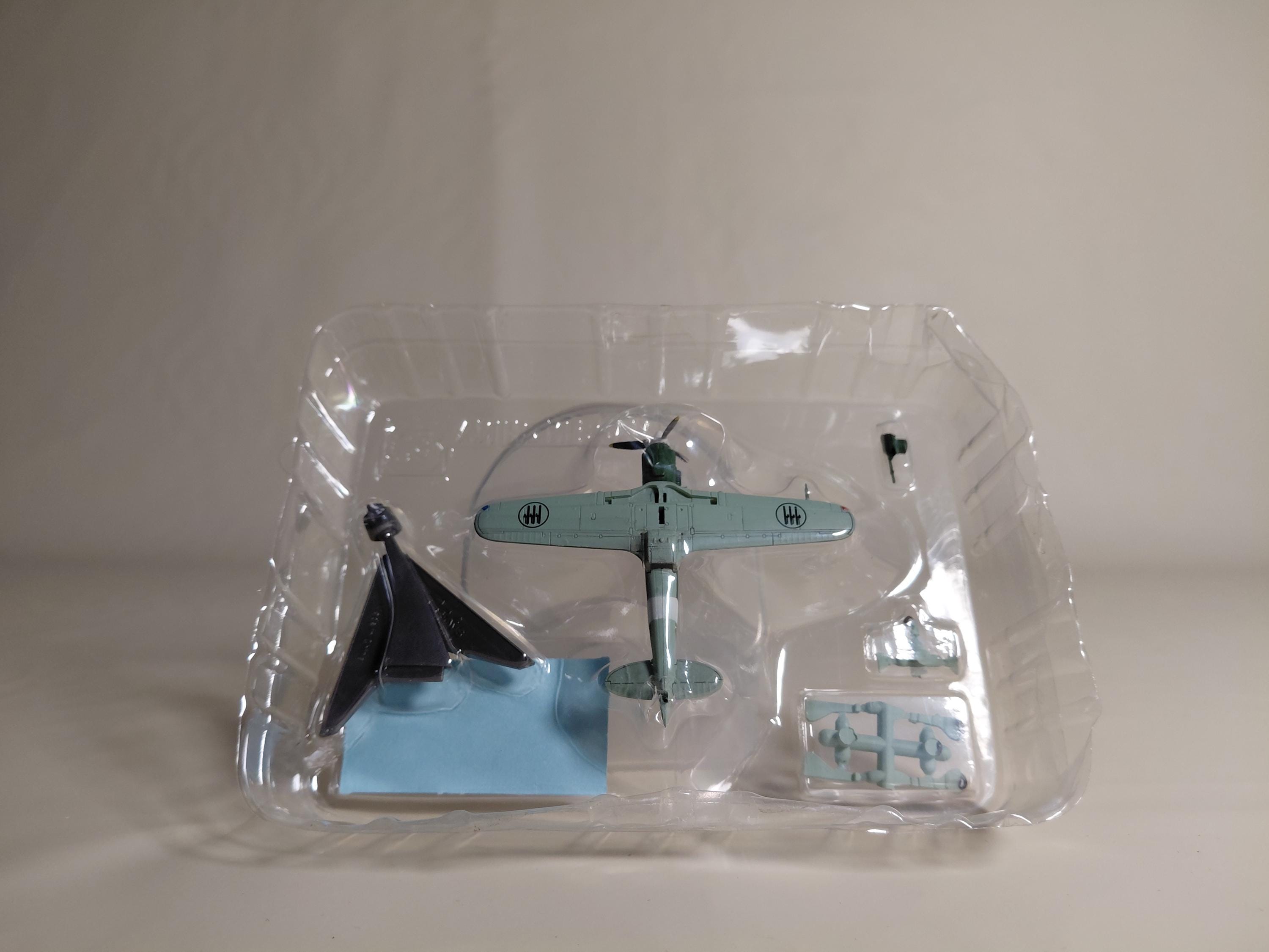 1/144 F-Toys WWII War bird (3B) Macchi C.202 80th Squadron
