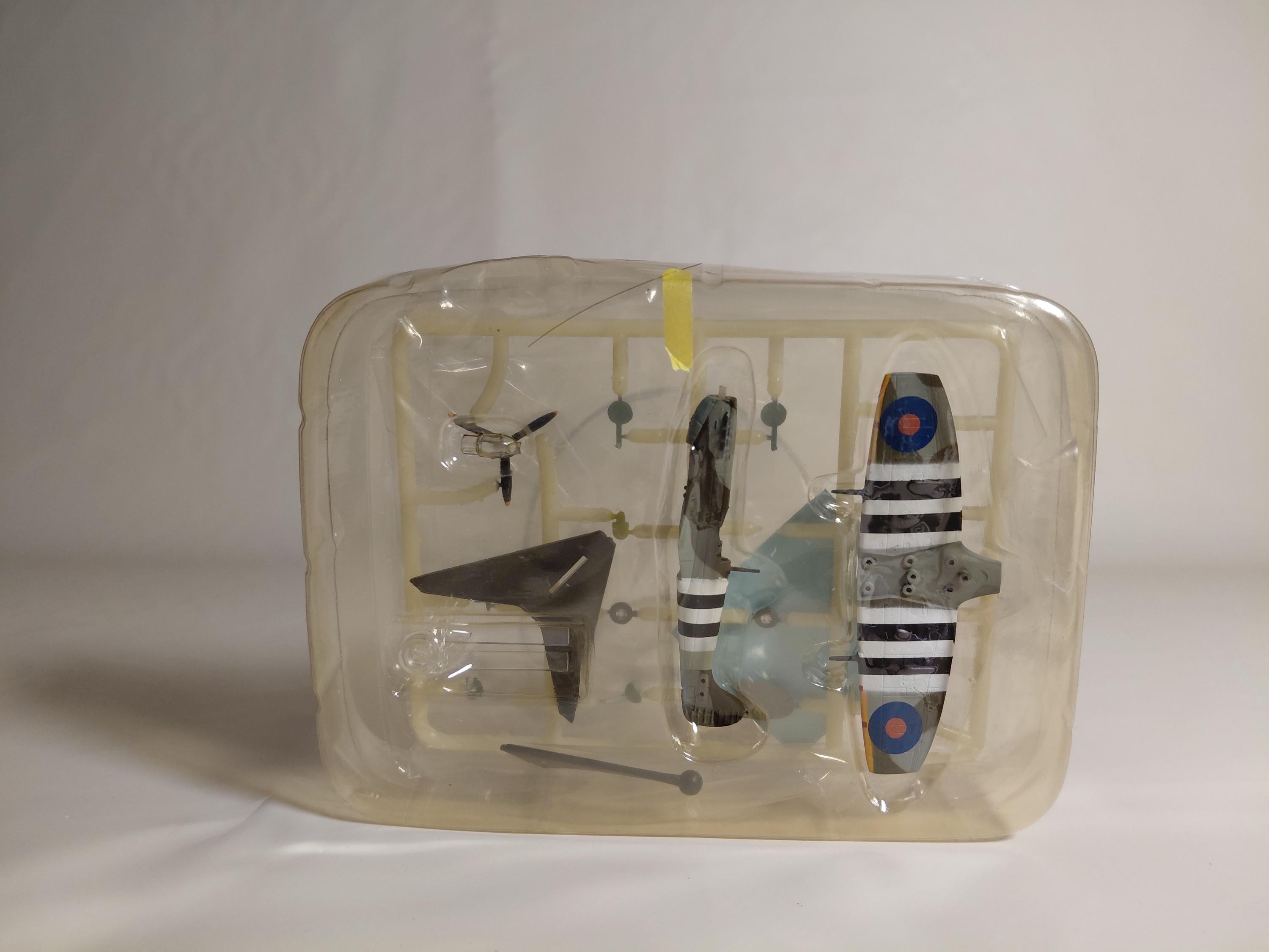 F-toys 1/144 Wing Kit Collection Vol. 4 #02B Spitfire B MK.VB (Short Wing)