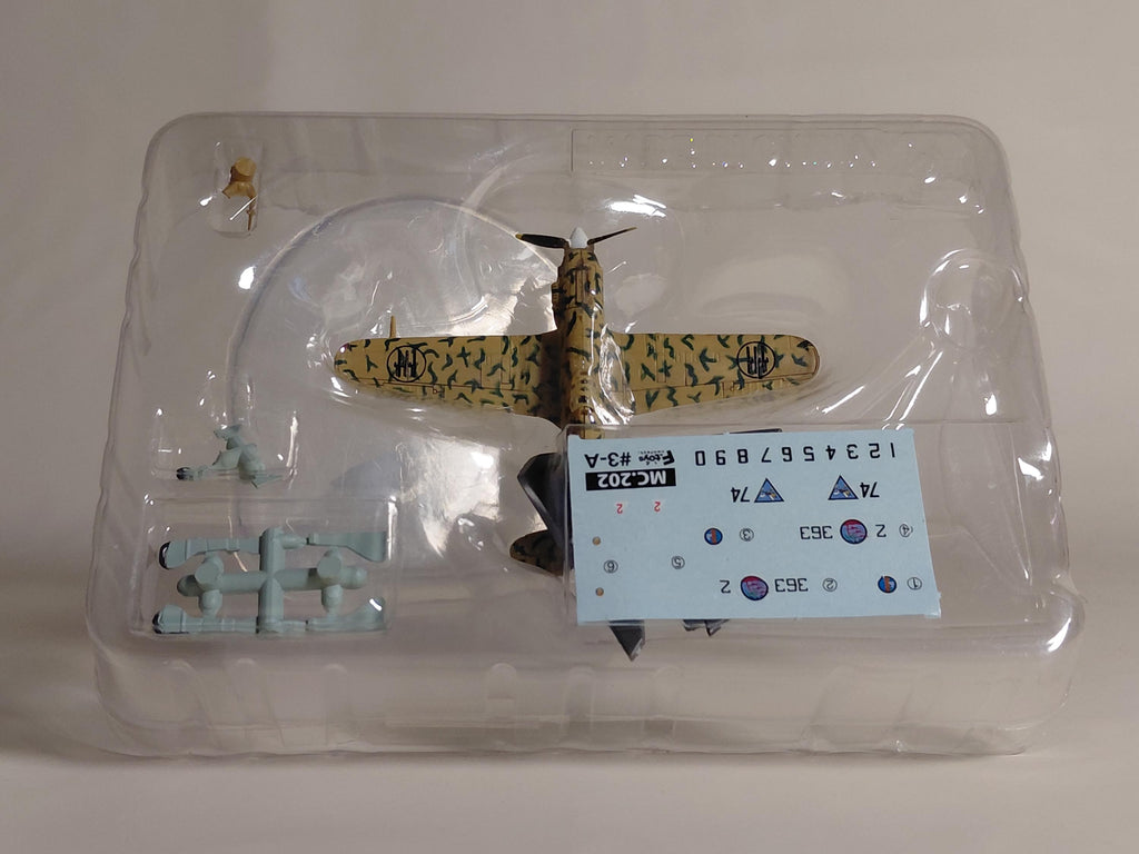 F-Toys 1/144 WWII Warbird Collection #3a A.Folgore Macchi C.202, 363rd Squadron, 150th Independent Air Group