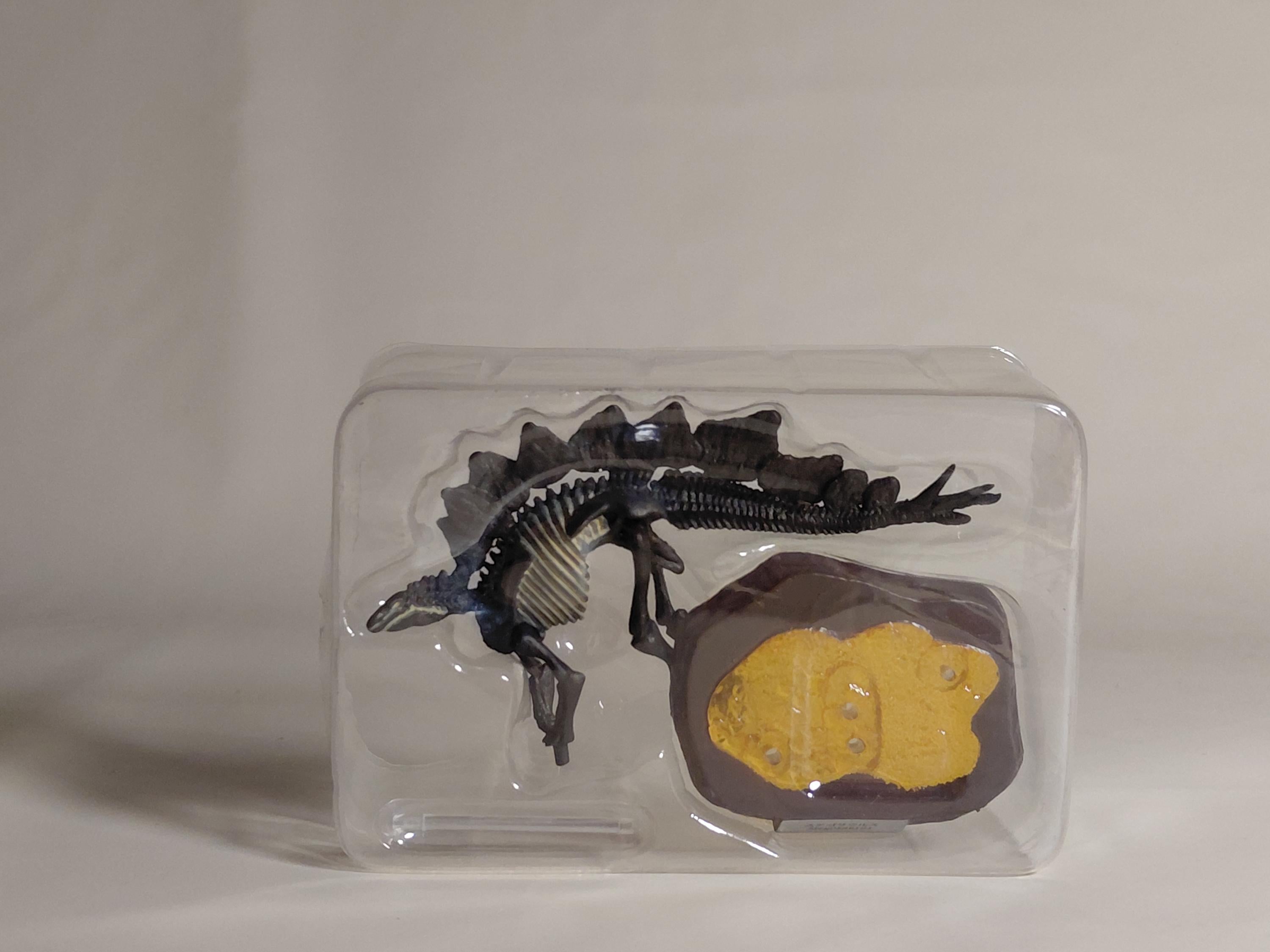 F-Toys Kaiyodo  "Dinosaur Master" #4 Stegosaurus (fossil color)