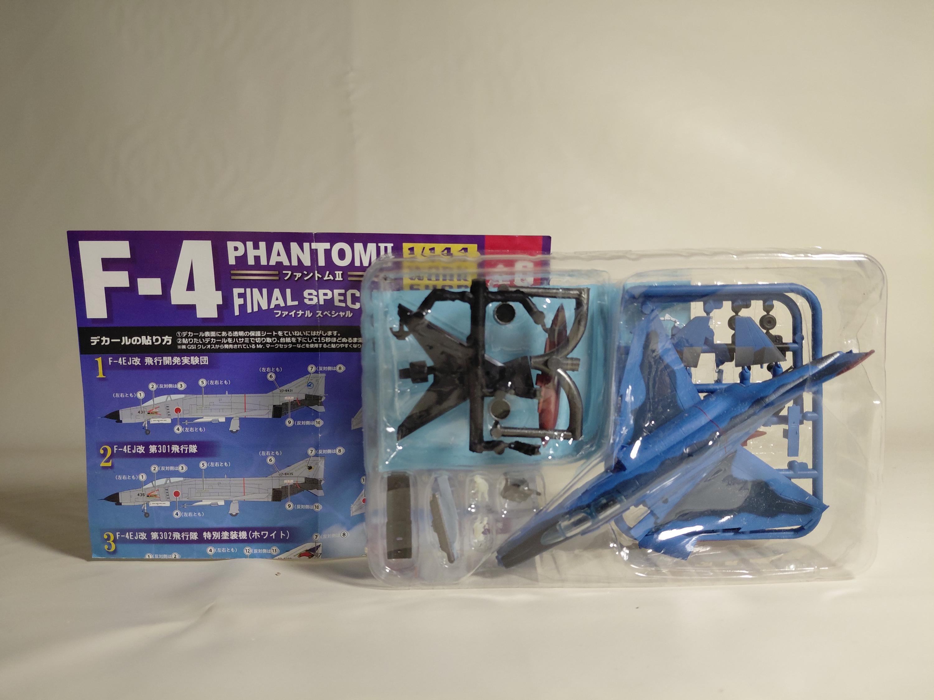 F-toys 1/144 F-4 Phantom II Final Special #6. RF-4E 501st Squadron Special Paint Machine