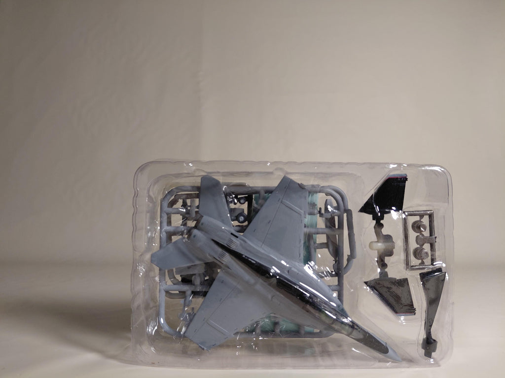 F-toys 1/144  High Spec Series 4 EA-18G Growler Secret US Navy vaq-141 Shadow Hawks CAG aircraft (#S2)