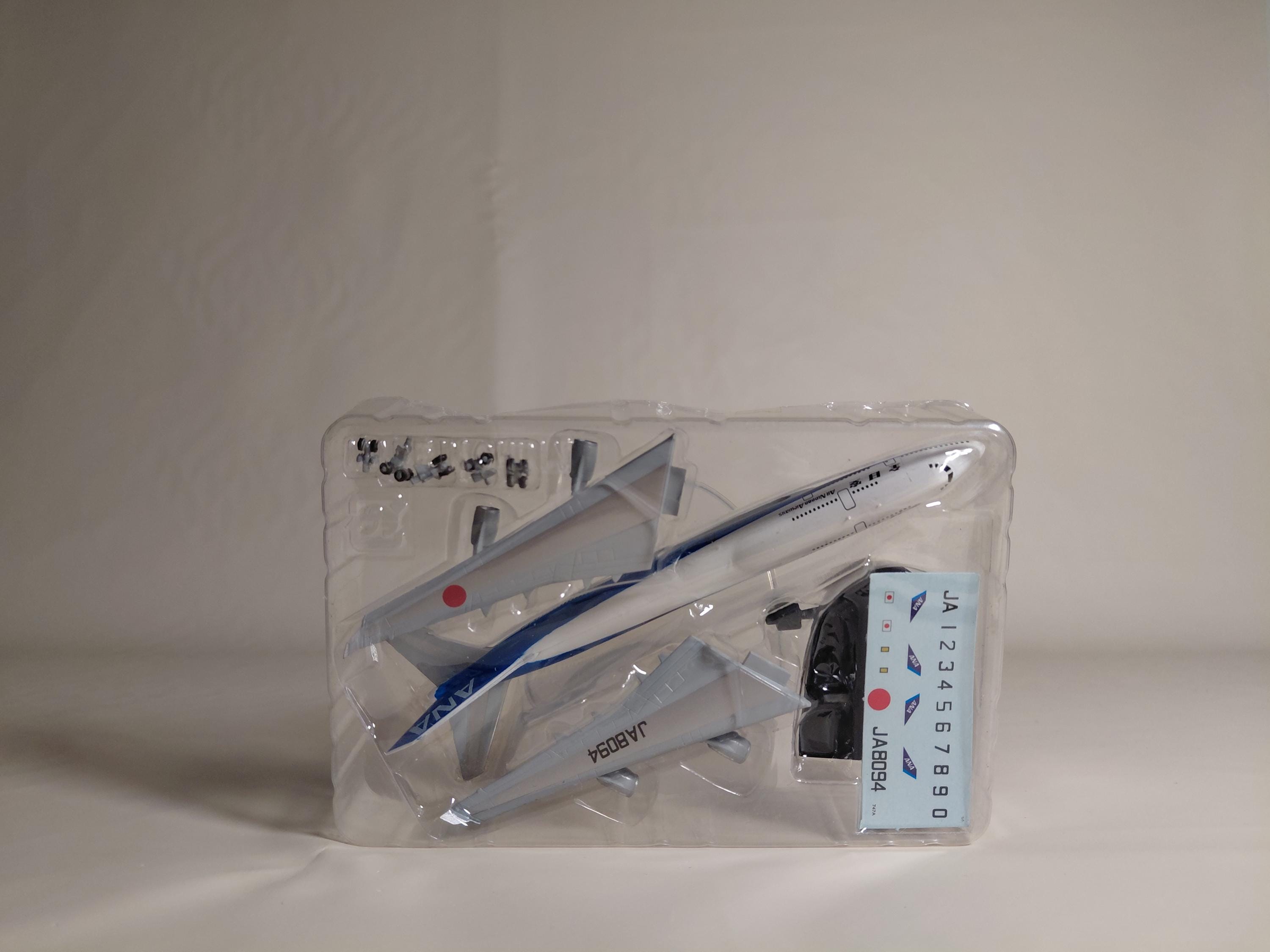 1/500 F-toys ANA Wing Collection B-747-400 JA8094