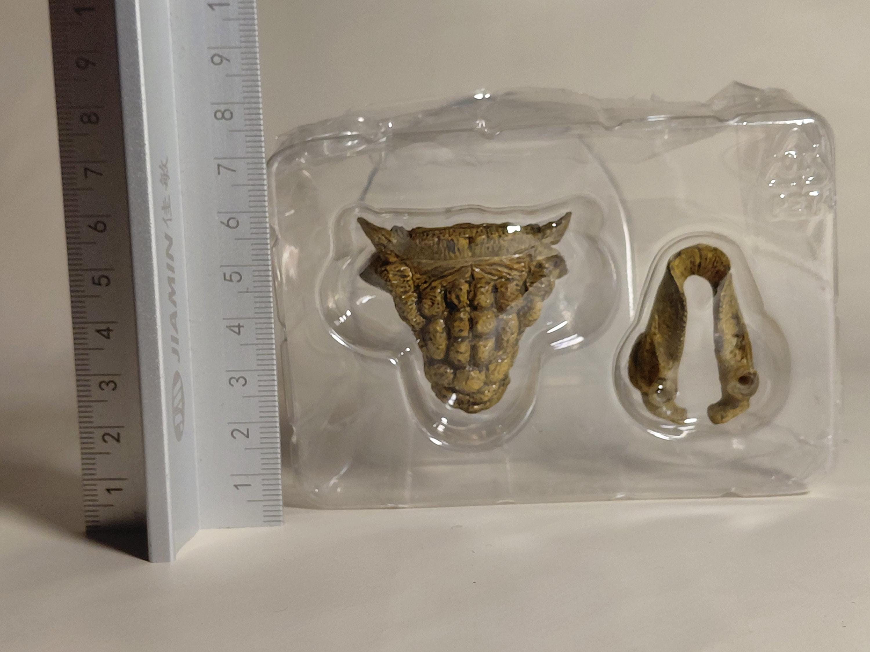 Kaiyodo UHA Collect Club dinosaur figures #003 Tarchia