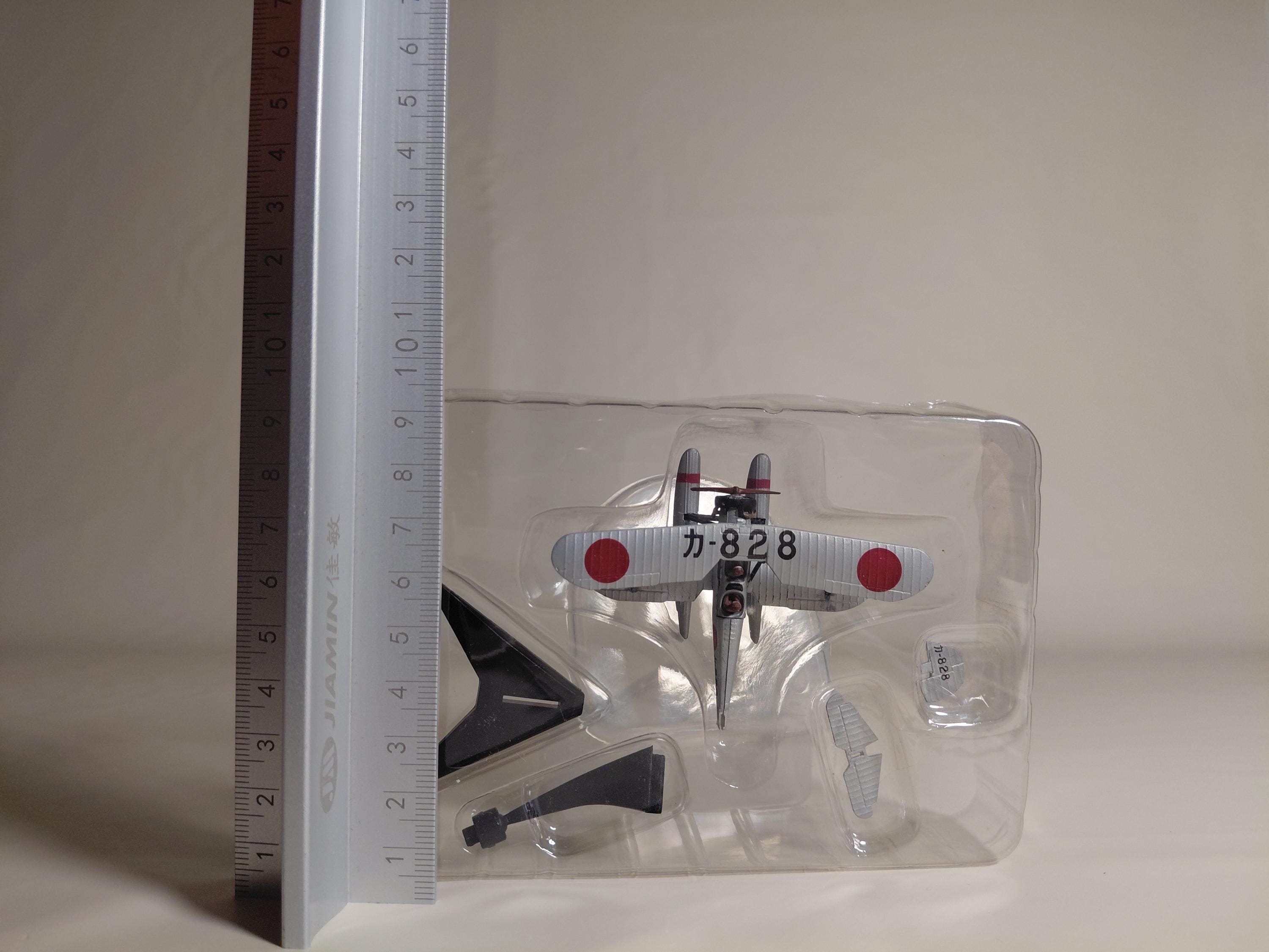 F-toys Biplane 1/144 93 Medium Training 2-B Kasumigaura Air Corps Type 93 Seaplane Intermediate Trainer