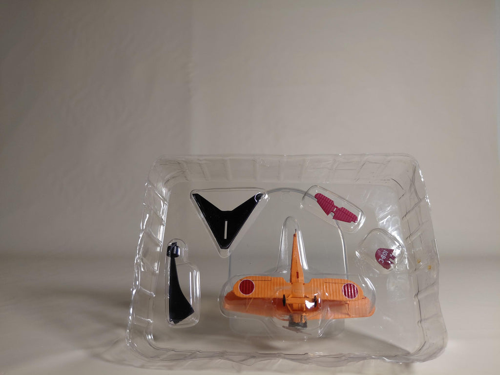Biplane Collection F-Toys 1/144 Kusan Nakaen 2-A Navy Aviation Technology Yield Type 93 Ground Intermediate Training Plane Red Dragonfly