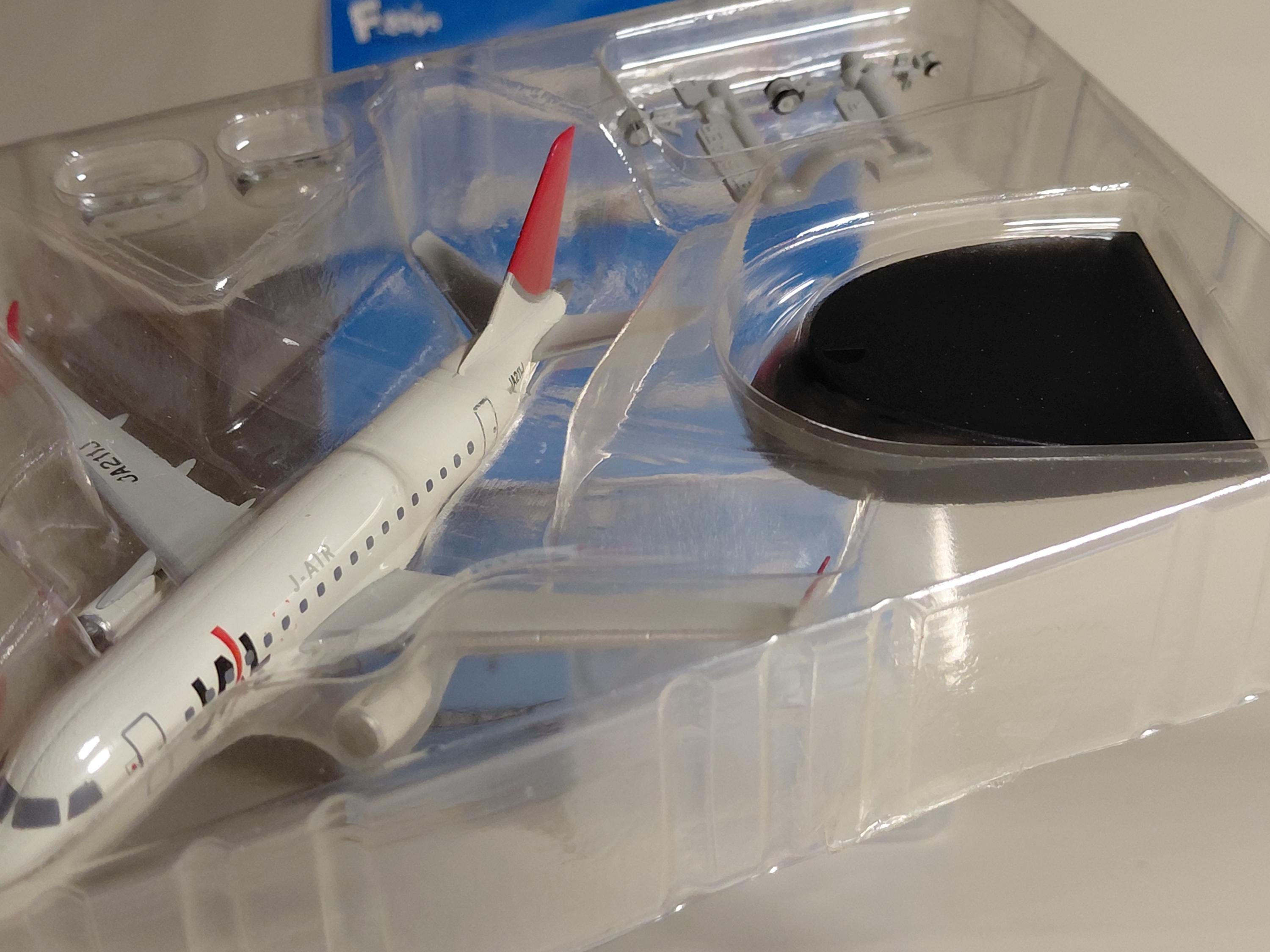F-toys 1/500 Jal Wing Collection Vol.2 1/300 scale EMBRAER 170 Embraer 170 JA211J small jet airliner