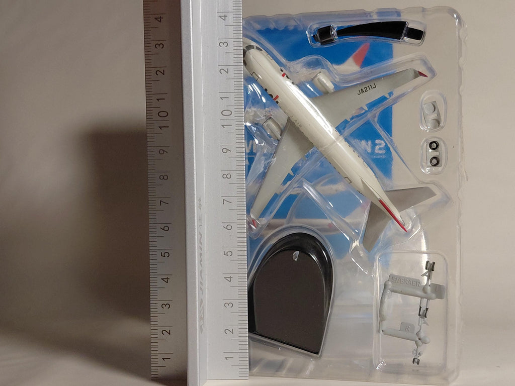 F-toys 1/500 Jal Wing Collection Vol.2 1/300 scale EMBRAER 170 Embraer 170 JA211J small jet airliner