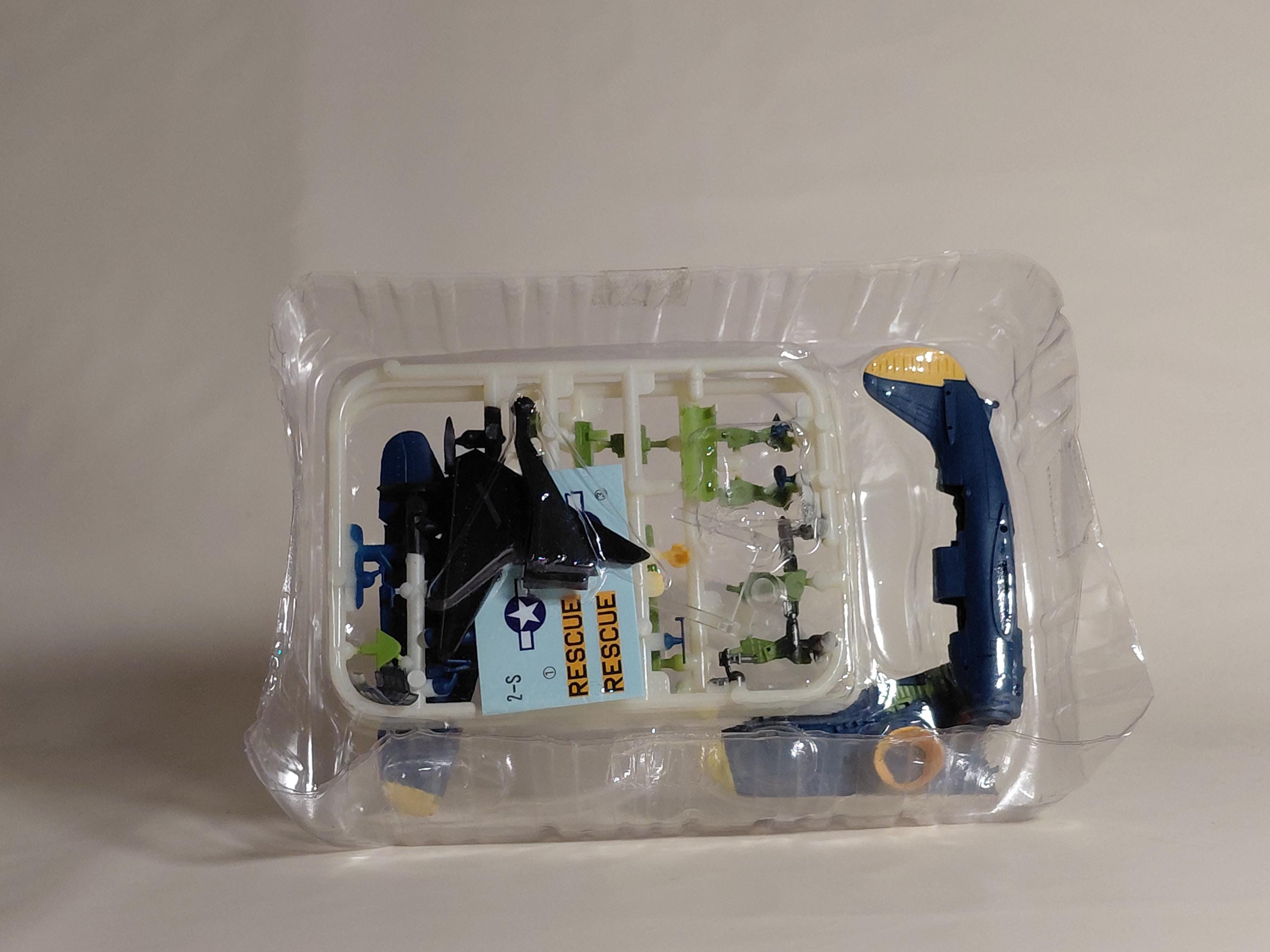 F-toys 1/144 WKC 5 WWII Helldiver SB2C Dive Bomber Navy Rescue maquette kit SPECIAL #2S