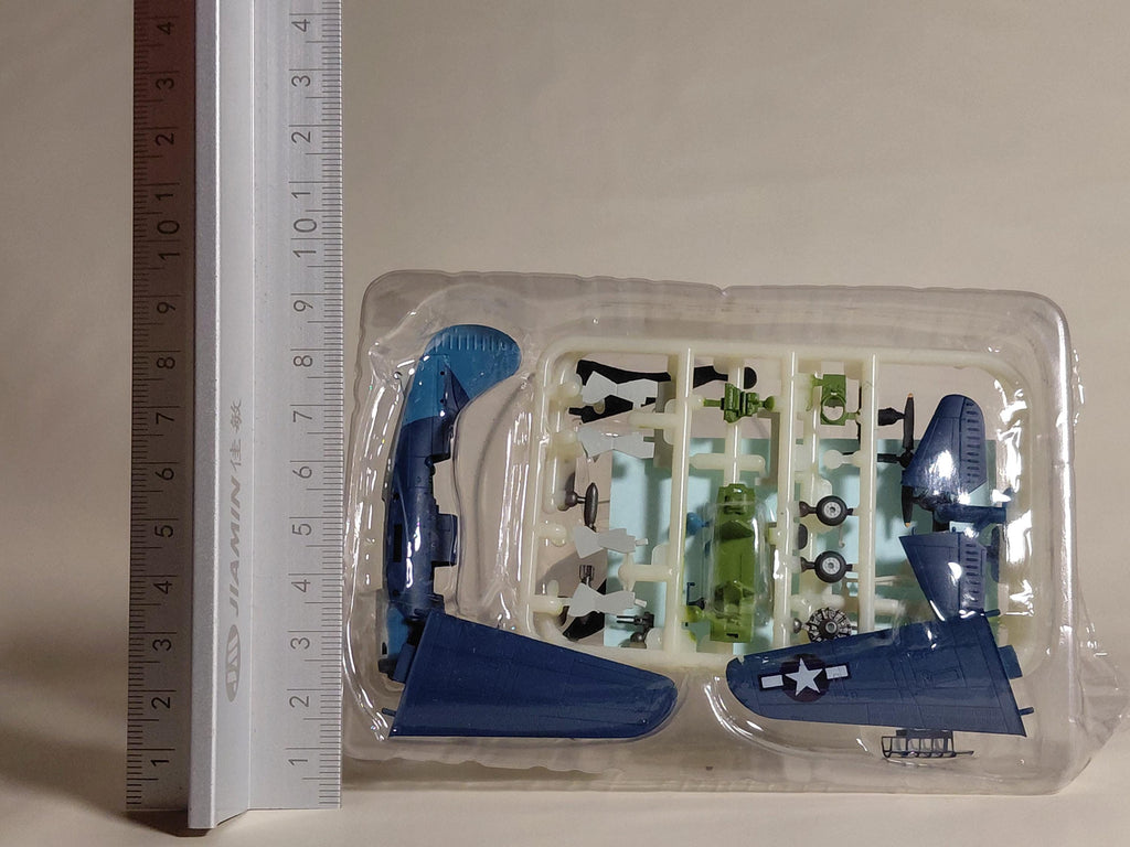 F-toysWing Kit Collection  VS5 1/144 SB2C-4 Helldiver US Navy 83rd Bombardment Squadron USS Essex #2E