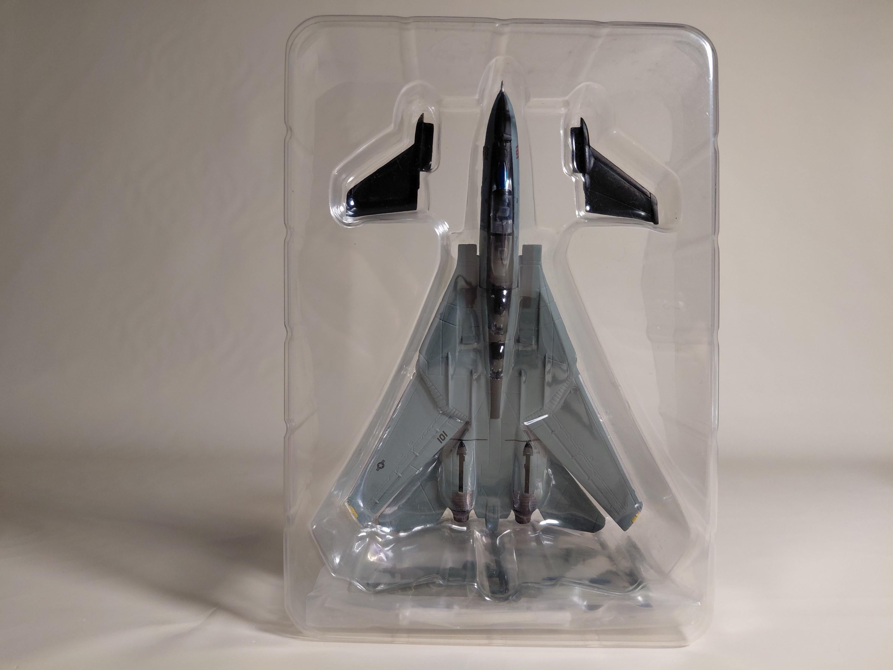 Cafereo 1/144 J Winga #08 F-14A Tomcat VF-154 Black Knights U.S.S. Kitty Hawk 2003