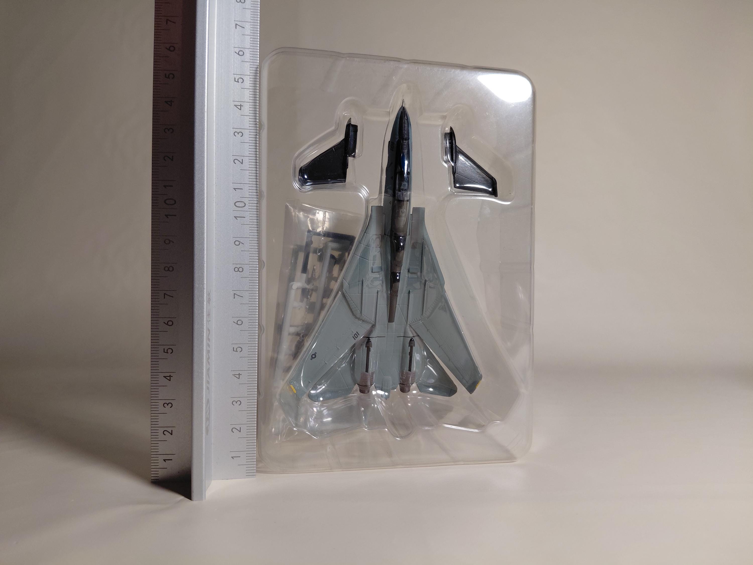 Cafereo 1/144 J Winga #08 F-14A Tomcat VF-154 Black Knights U.S.S. Kitty Hawk 2003