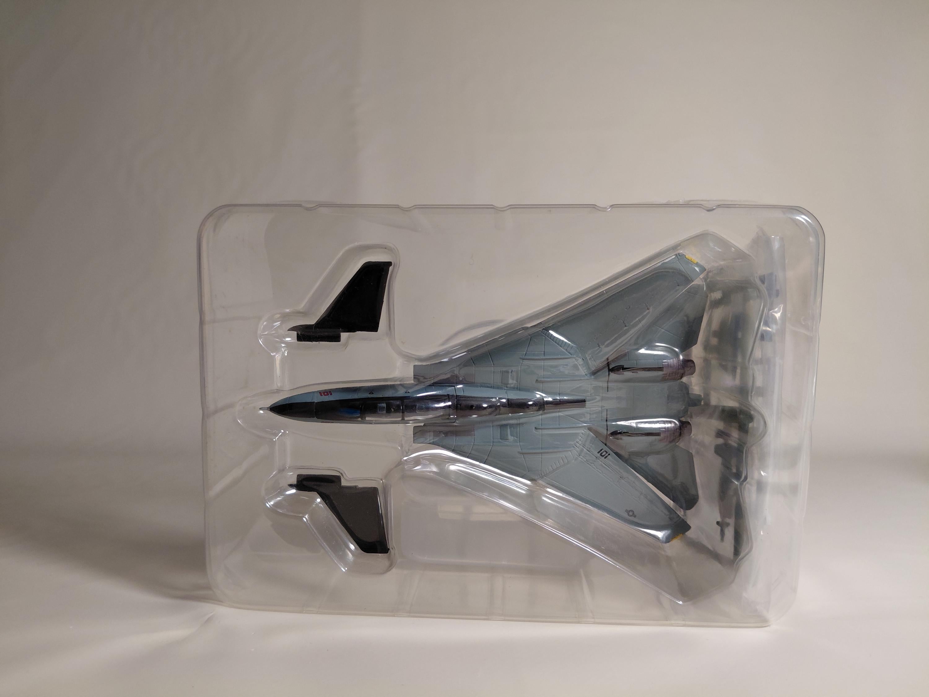 Cafereo 1/144 J Winga #08 F-14A Tomcat VF-154 Black Knights U.S.S. Kitty Hawk 2003