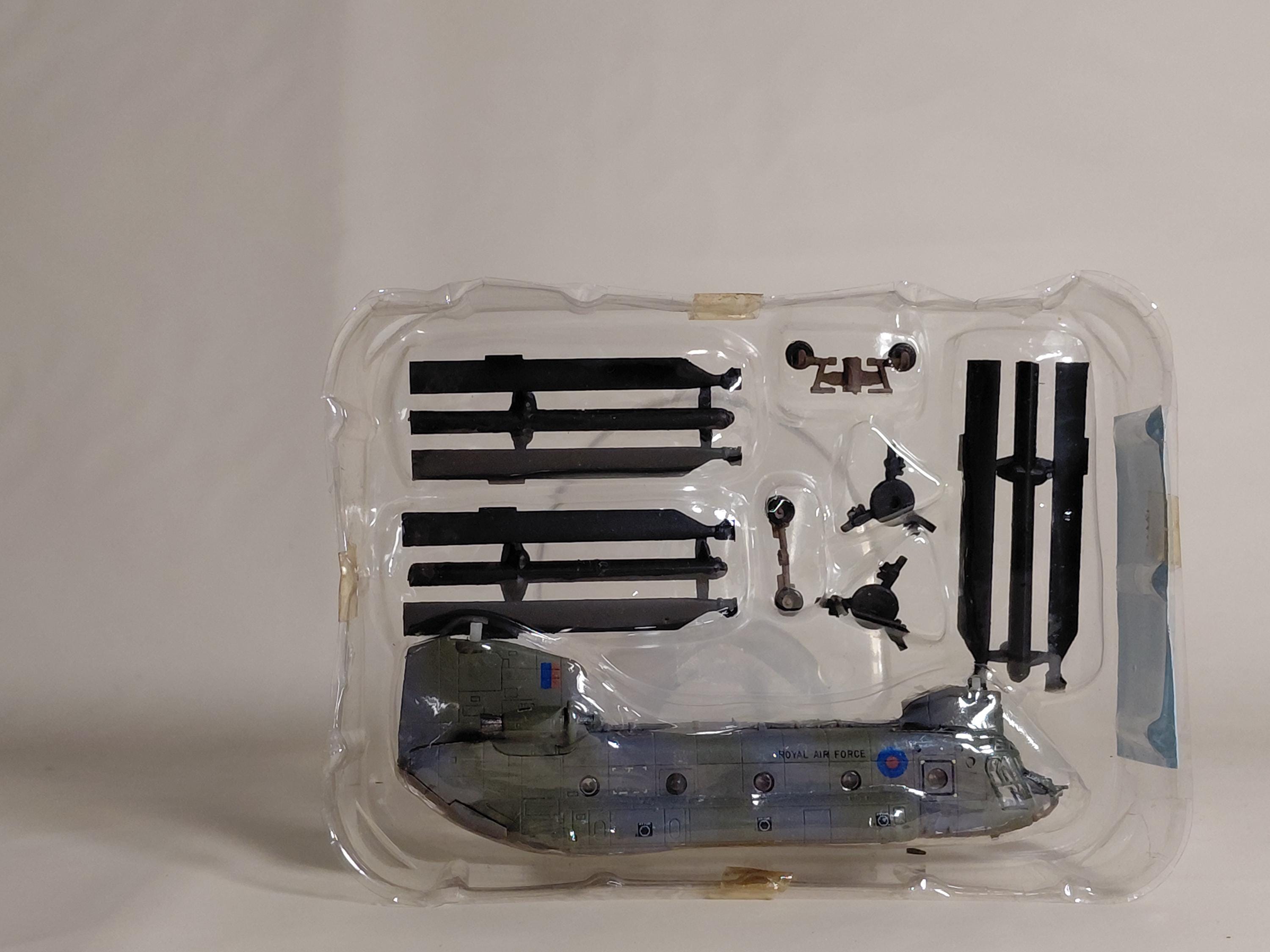 1:144 Heliborne Collection Special Ver. Chinook CH-47