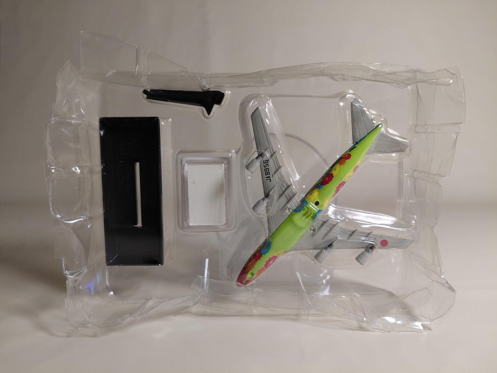 Boeing 747-400D ANA Pokemon Jet "The Flower jumbo" Seclets 1/700 TAKARA JAPAN