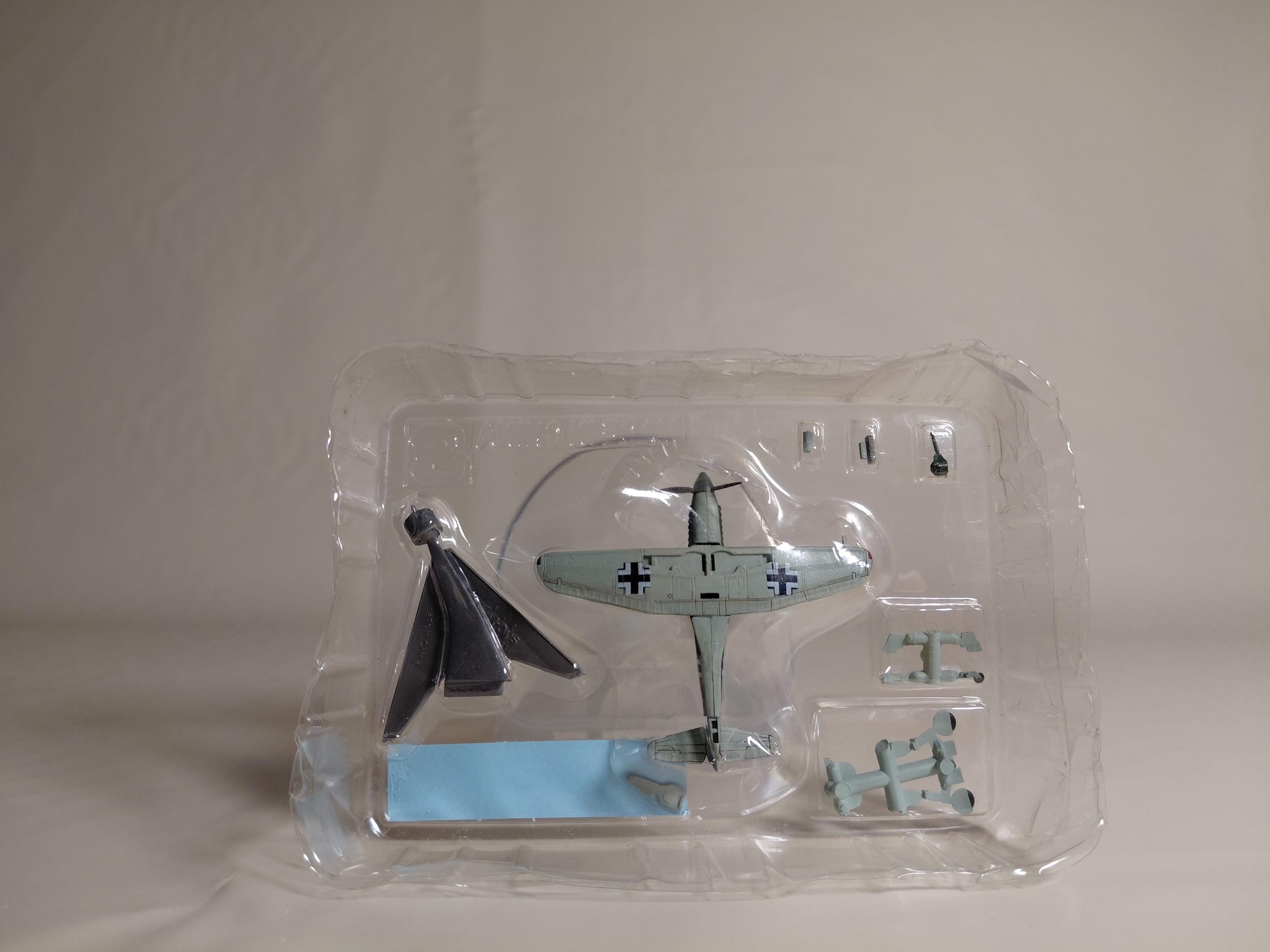 1/144 F-toys Heinkel He 100 WWII Warbird collection #02a