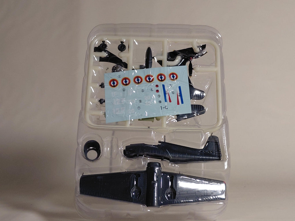 F-toys Wing Kit Collection 10 1/144  F6F-5 Hellcat #1C French Navy 1st F Squadron