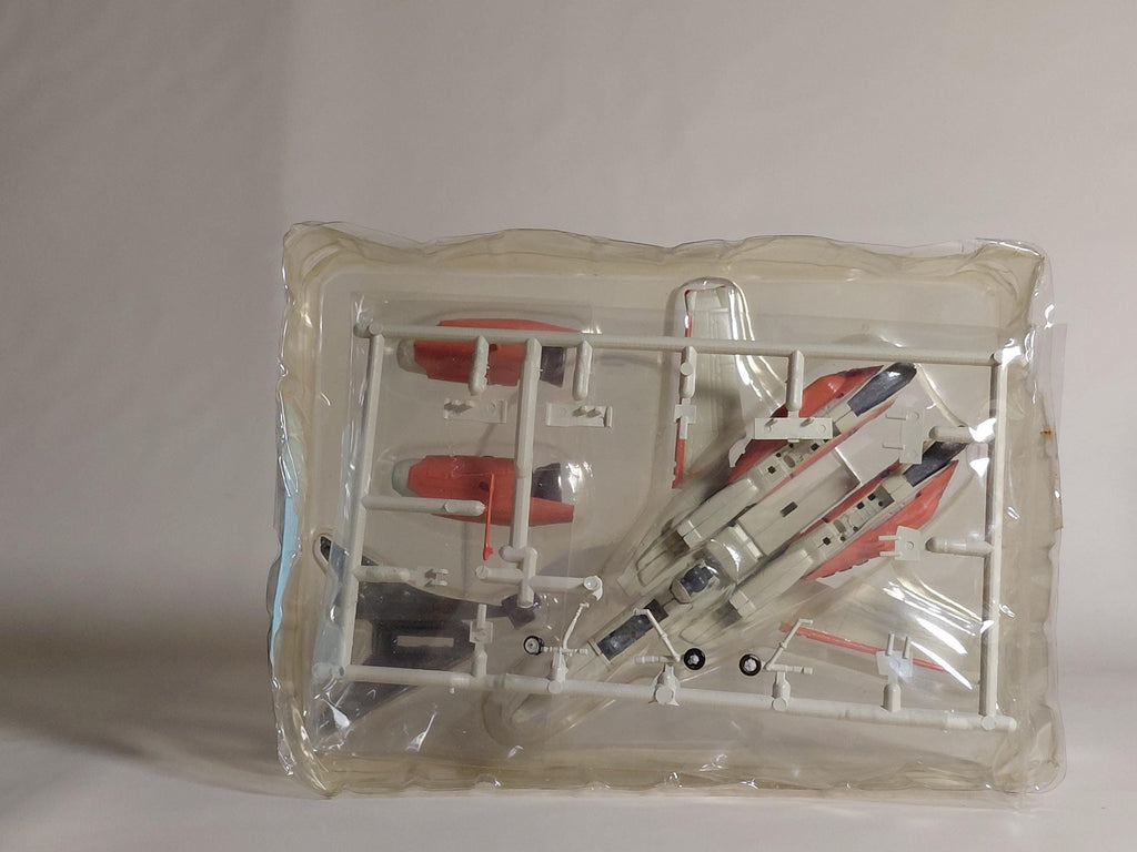 F-Toys 1/144 -toys Super Dimension Fortress Macross Valkyrie Collection 2 VT-1 Super Ostrich (Movie Version)