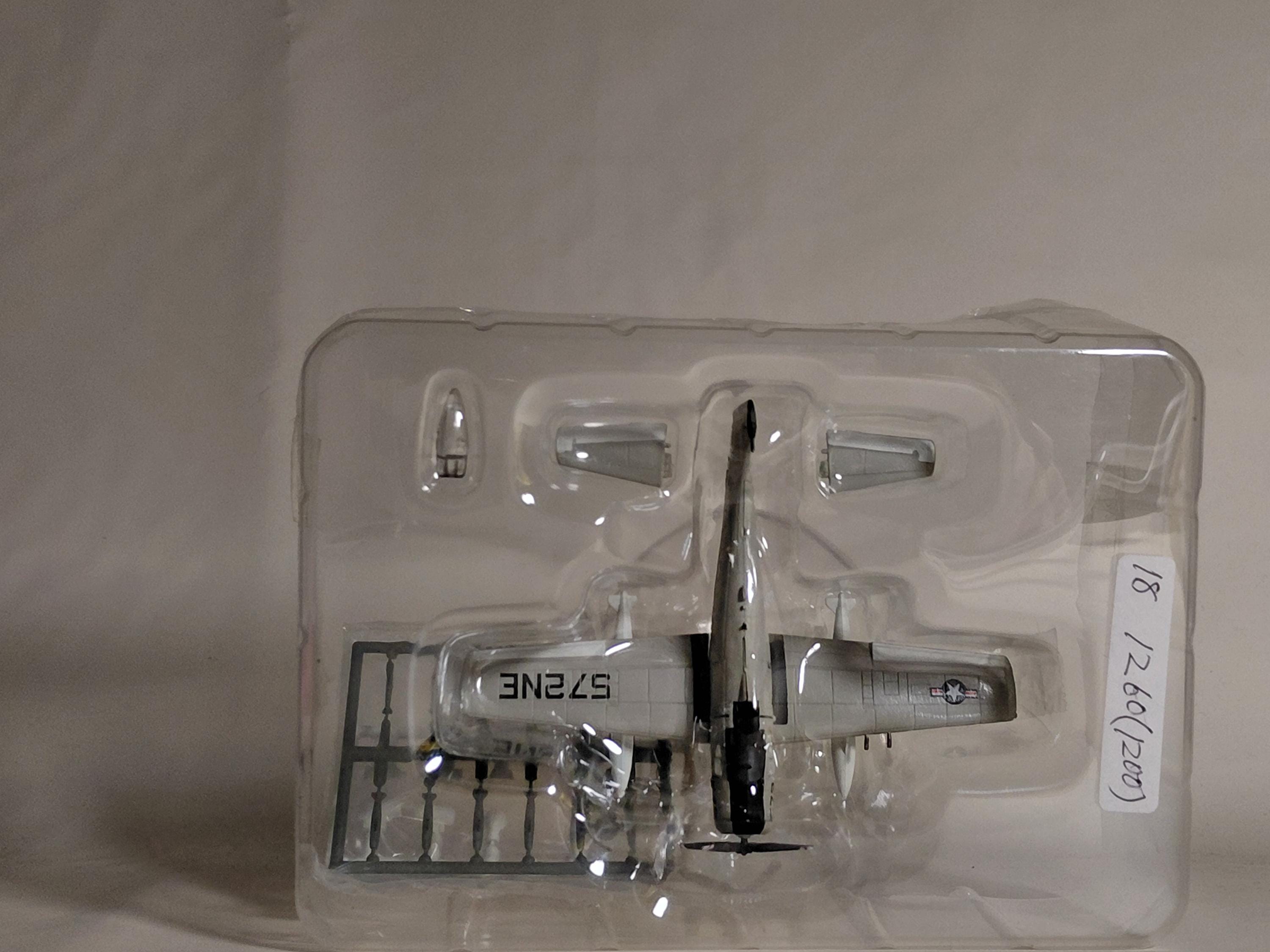 1/144 CafeReo A-1H Skyraider US NAVY U.S.S Midway 1965 J-WING Collection 1. #03