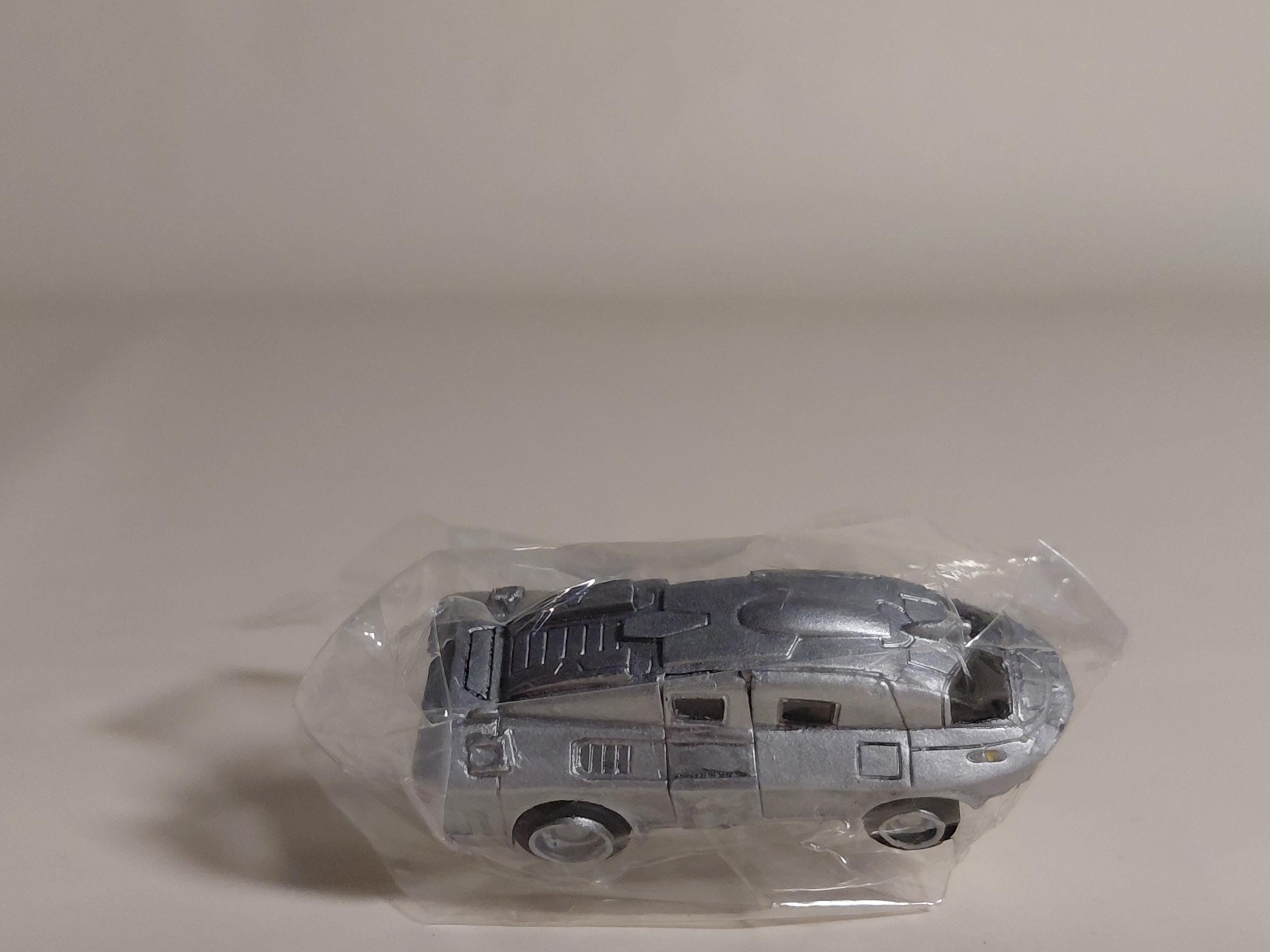 GERRY ANDERSON : FIRESTORM Real Model Collectible - Combat Cruiser Yujin 2003