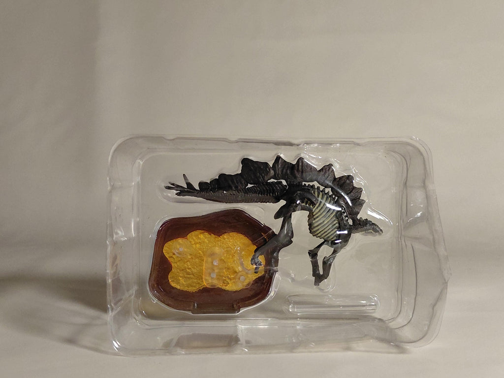 F-Toys Kaiyodo  "Dinosaur Master" #4 Stegosaurus (fossil color)