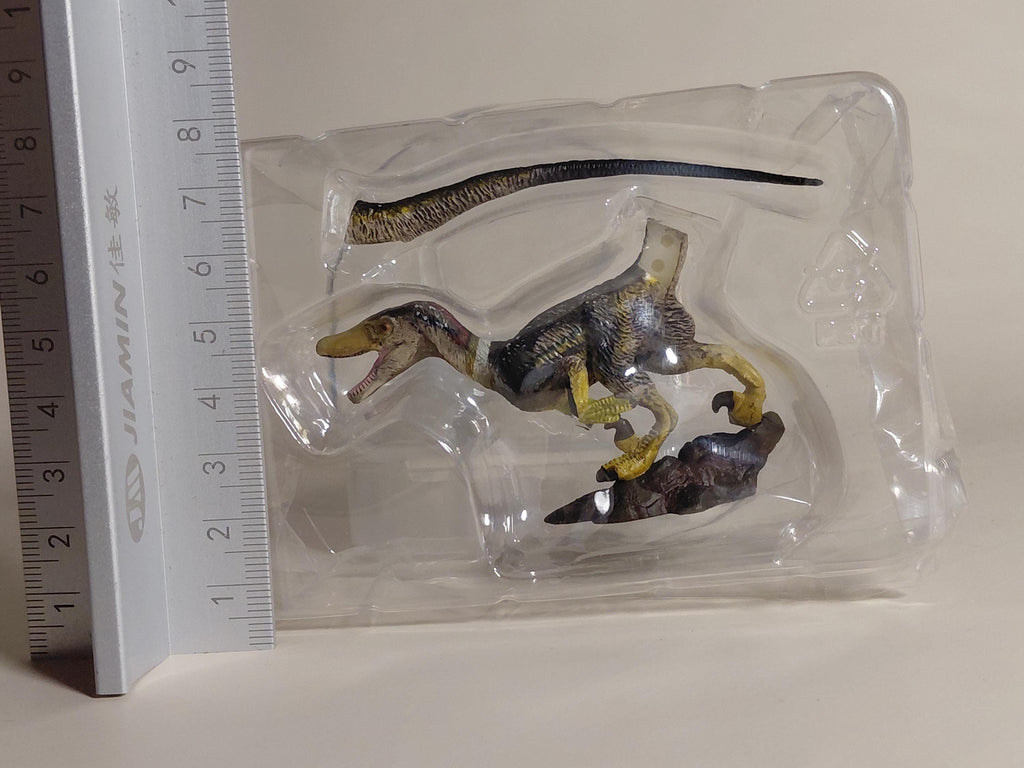 Kaiyodo UHA Collect Club dinosaur figures #008 Velociraptor