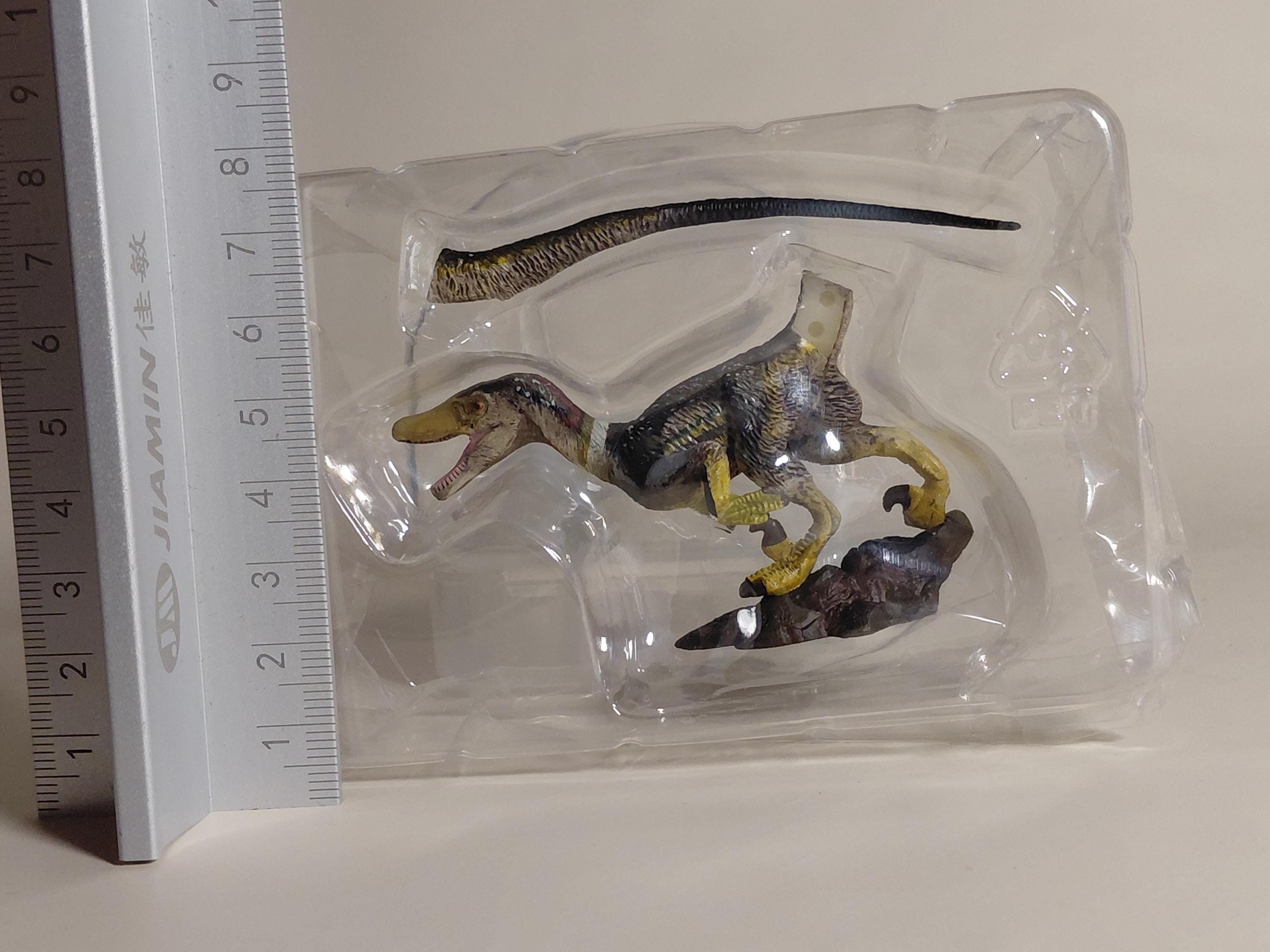 Kaiyodo UHA Collect Club dinosaur figures #008 Velociraptor