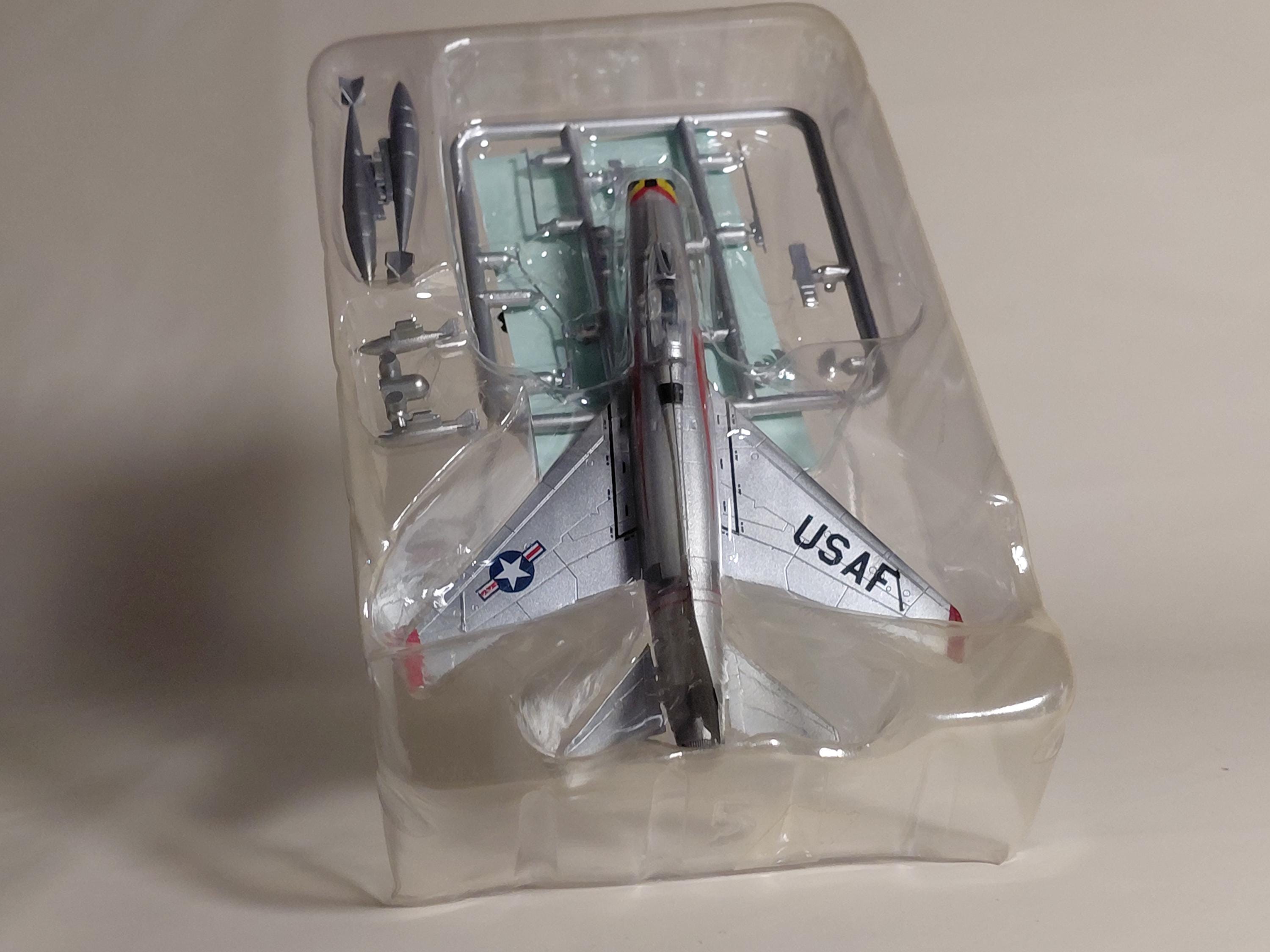 F-toys 1/144 F-100D  North American Super Sabre