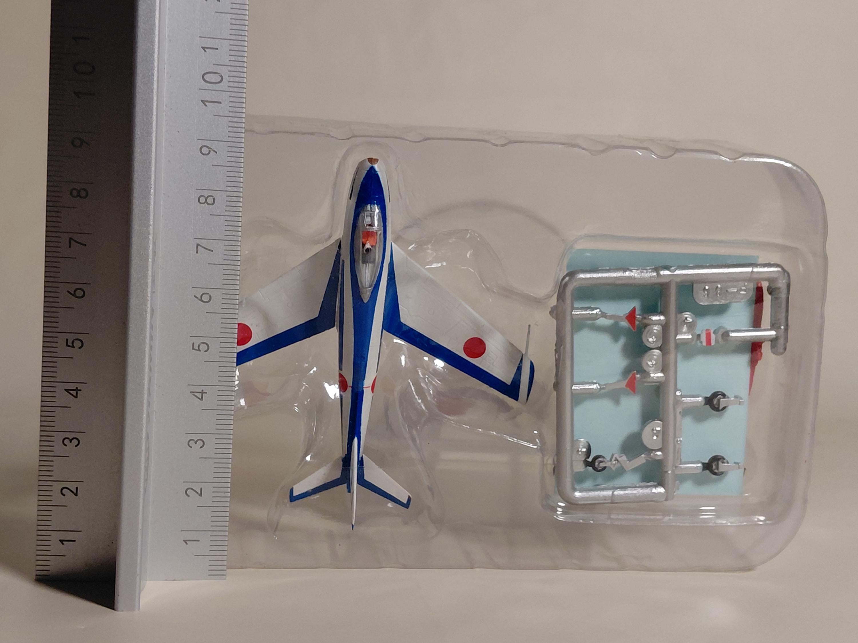 F-toys 1/144 Blue Impulse #3 F-86F (1964-1981)