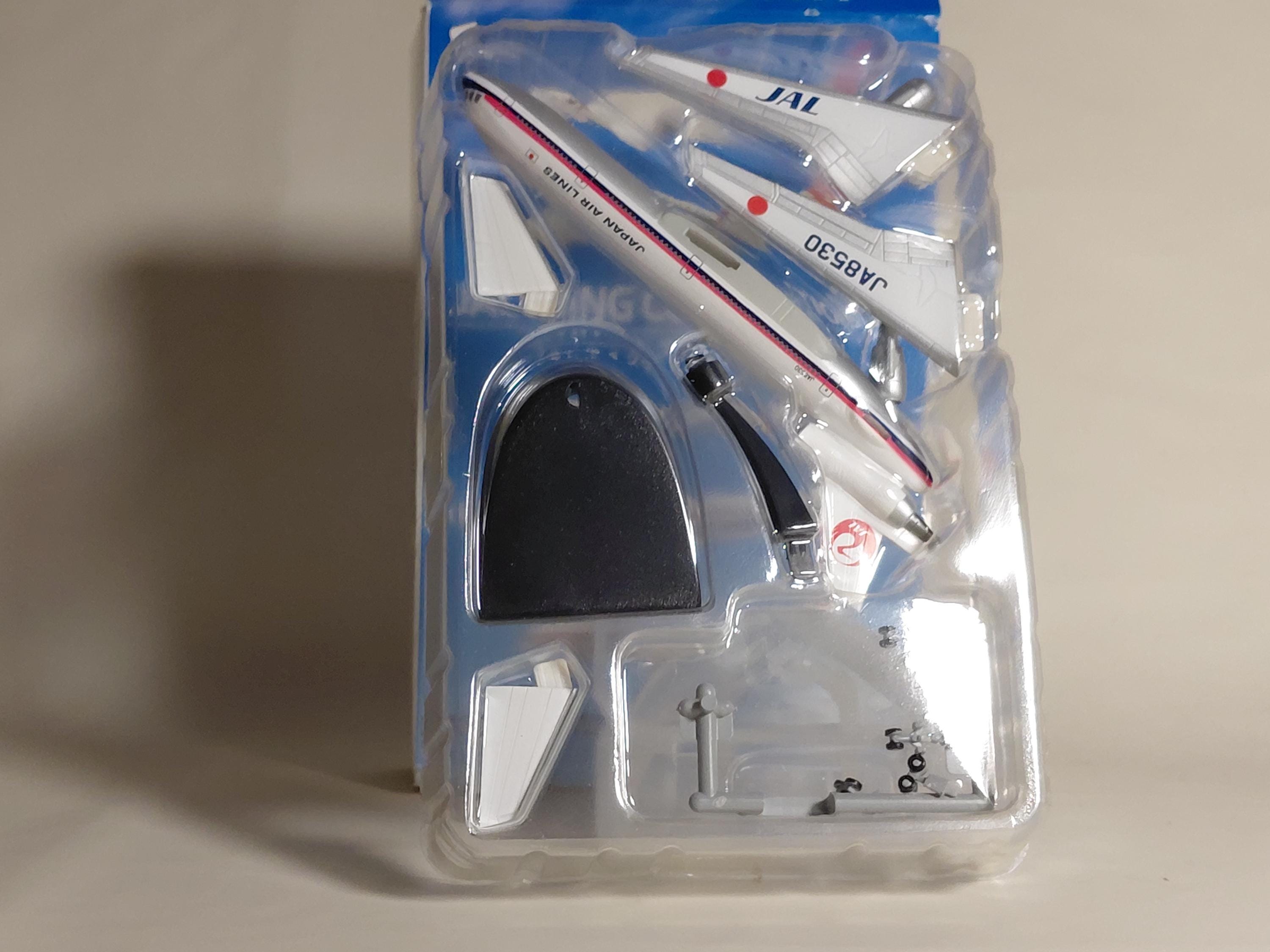 F-toys 1/500 Jal Wing Collection Vol.2 DC-10 Early Paint JA8530 Passenger Airplane Miniature Semi-Finished