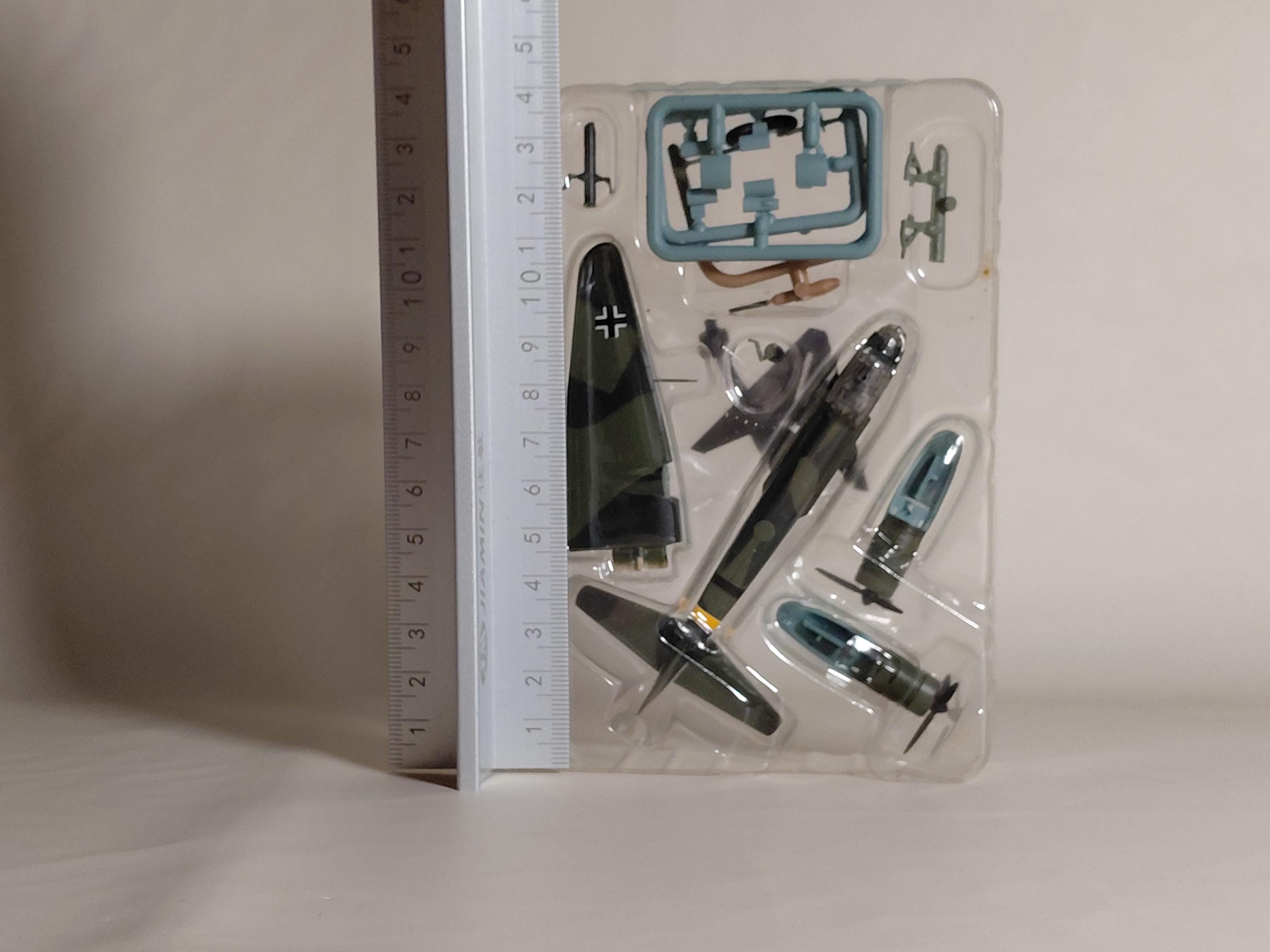 F-Toys 1:144 Twin Engine WWII Junkers Ju88A Ju88 German Luftwaffe Bomber #2A