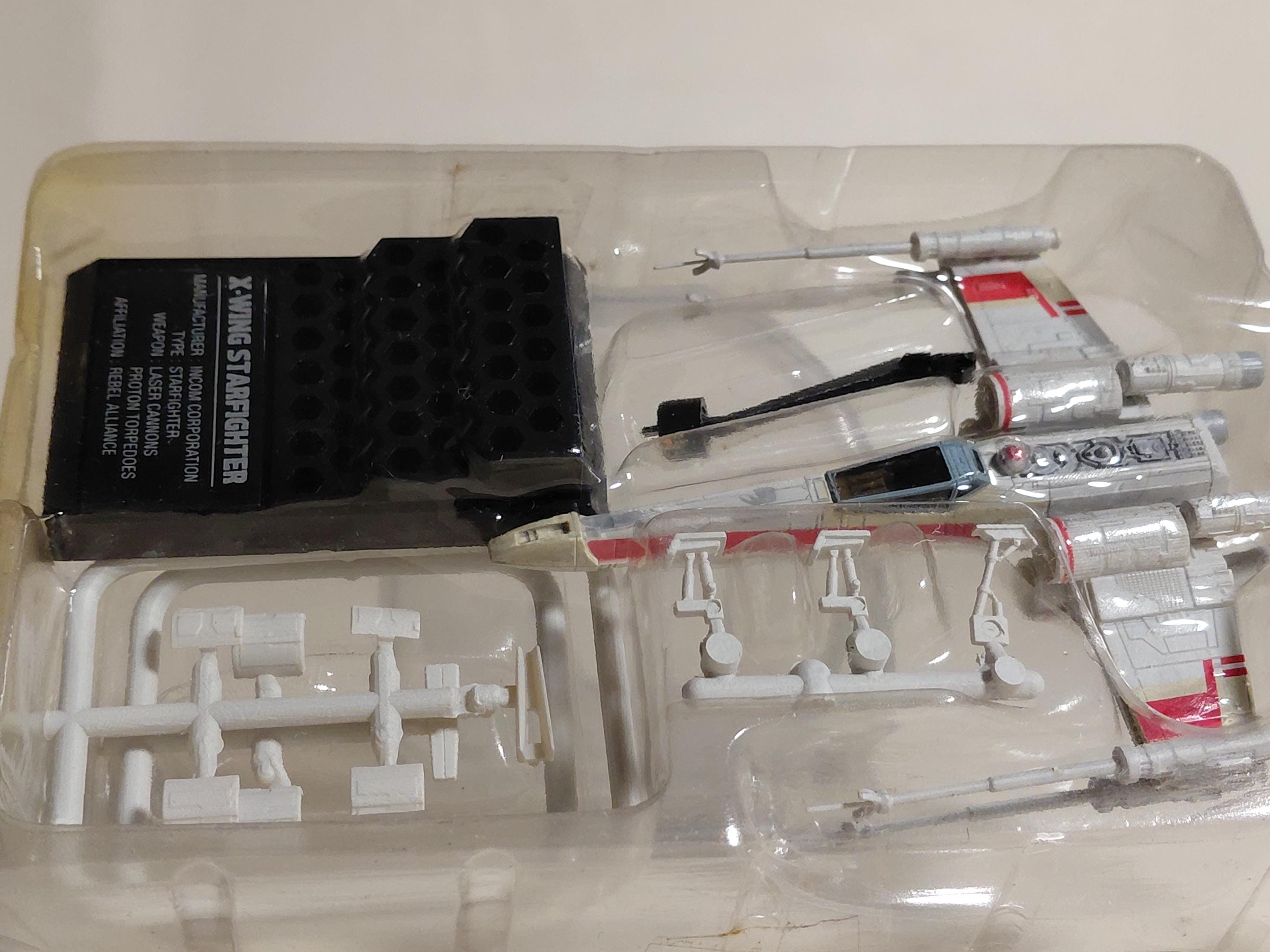 Star Wars F-Toys Star War vol.3 #01 X Wing Starfighter Red2 1/144 Scale Vehicle Model