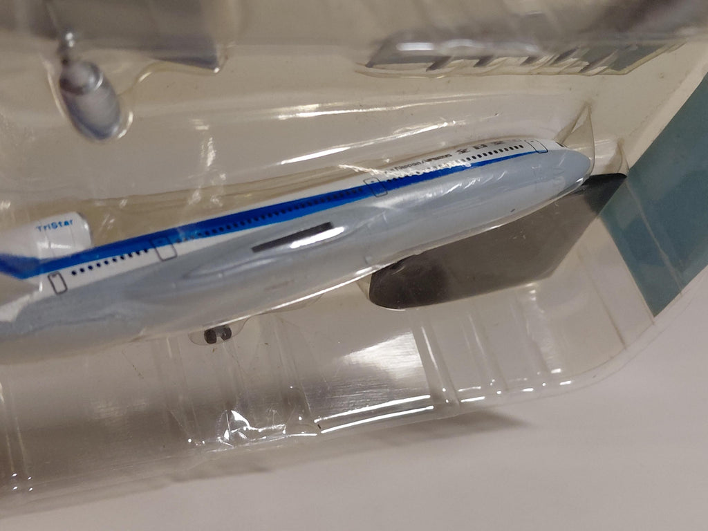 F-Toys 1/500 "ANA Wing Collection 3" [L-1011 Triton Blue Paint]