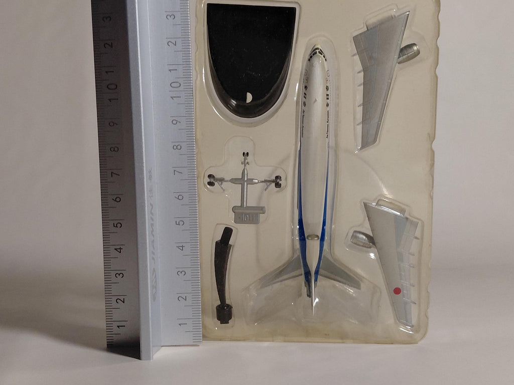 F-Toys 1/500 "ANA Wing Collection 3" [L-1011 Triton Blue Paint]